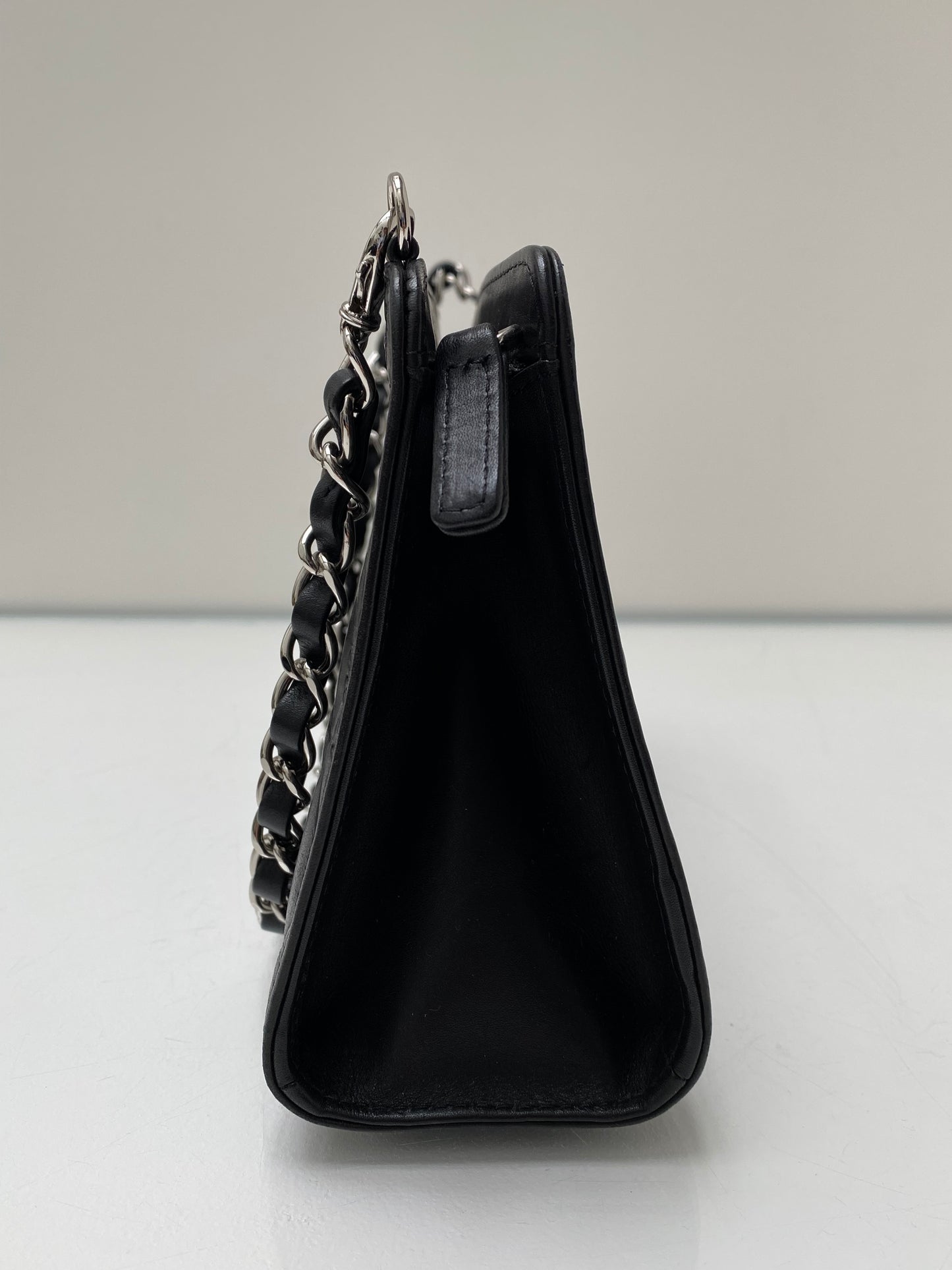 Chanel Black Lucky Charm Patent Short Chain Clutch SHW