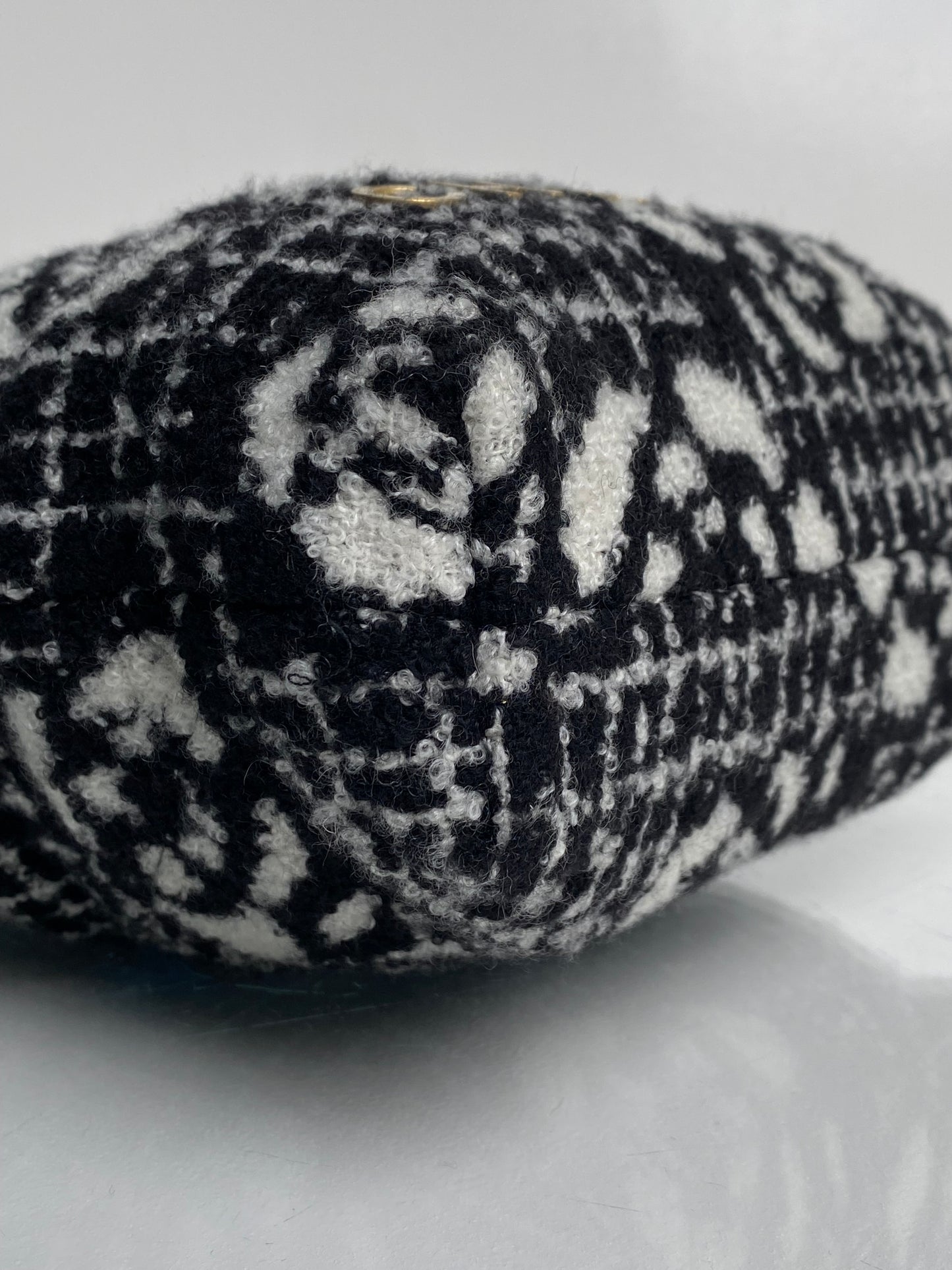 Chanel 22 Mini Black/White Tweed Camellia Bag GHW