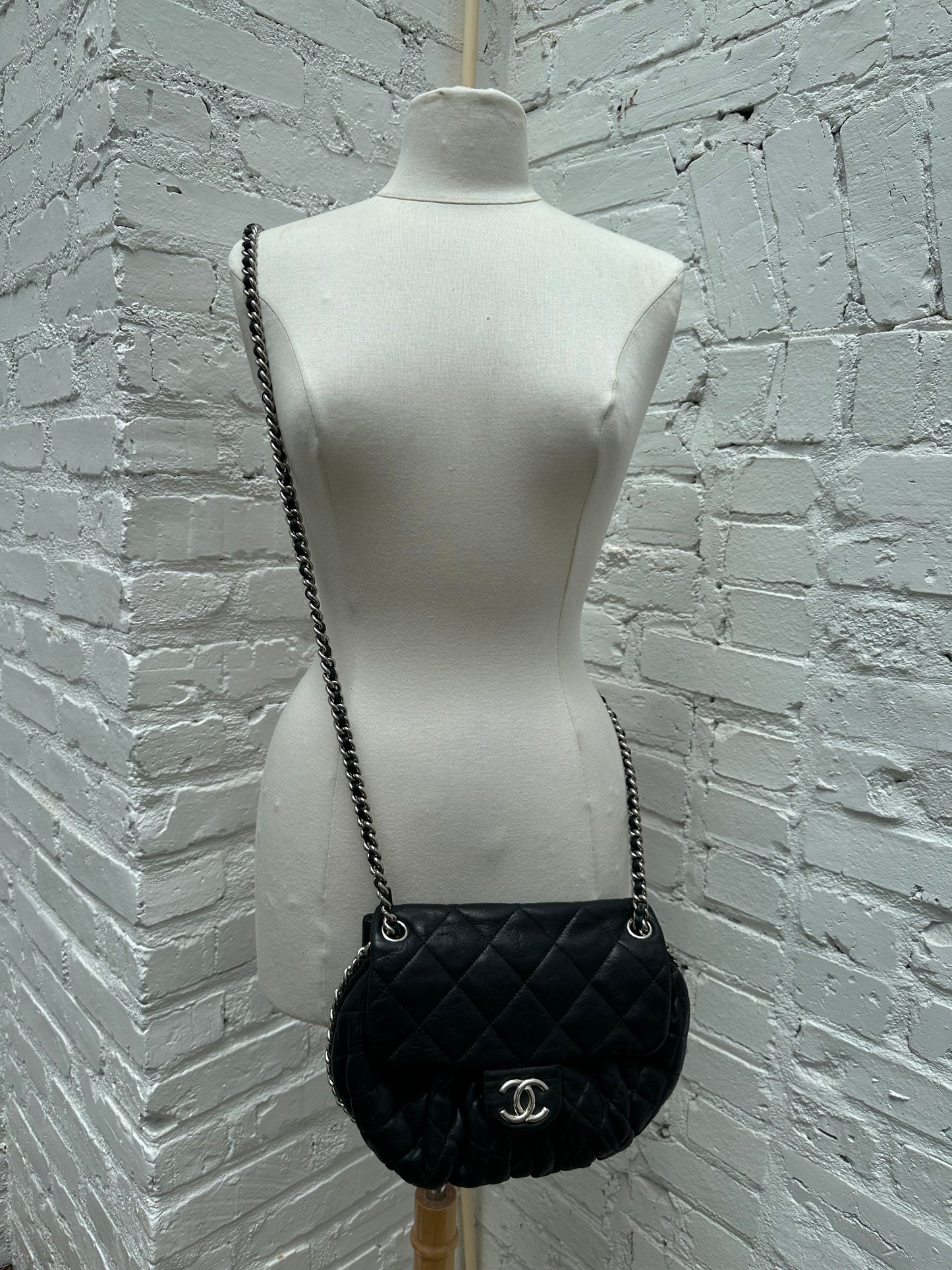 Chanel Black Quilted Chain Around Flap Crossbody Bag SHW