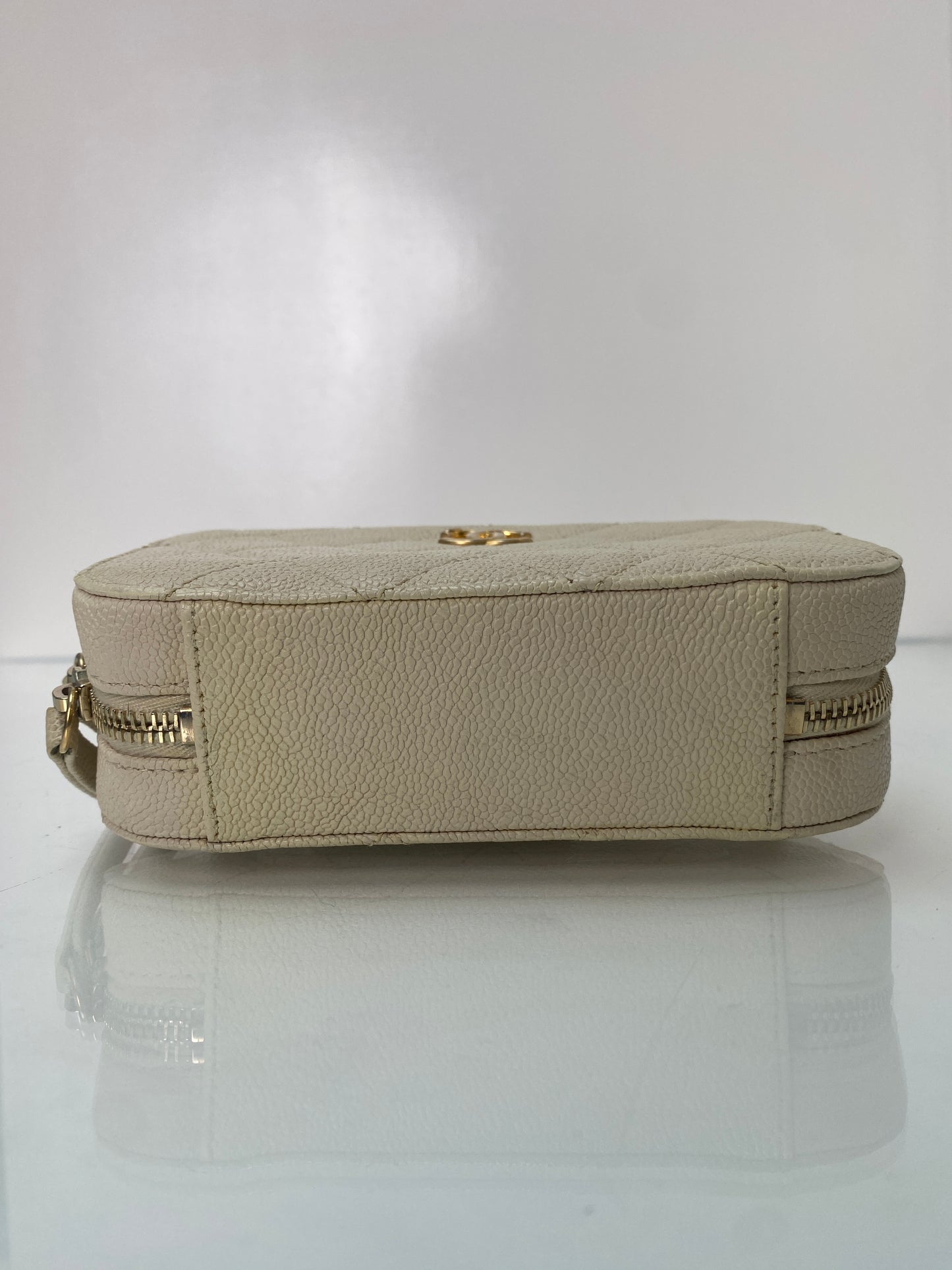 Chanel Cream Caviar Camera Bum Bag GHW