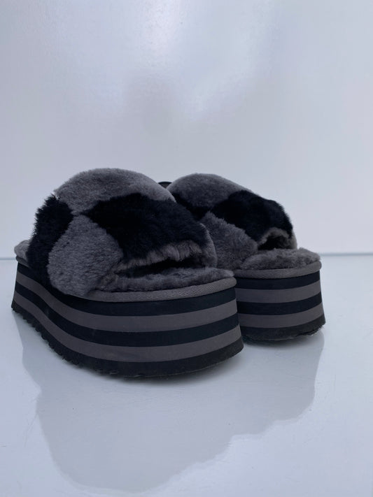 Ugg Grey/Black Checker Slippers, 39