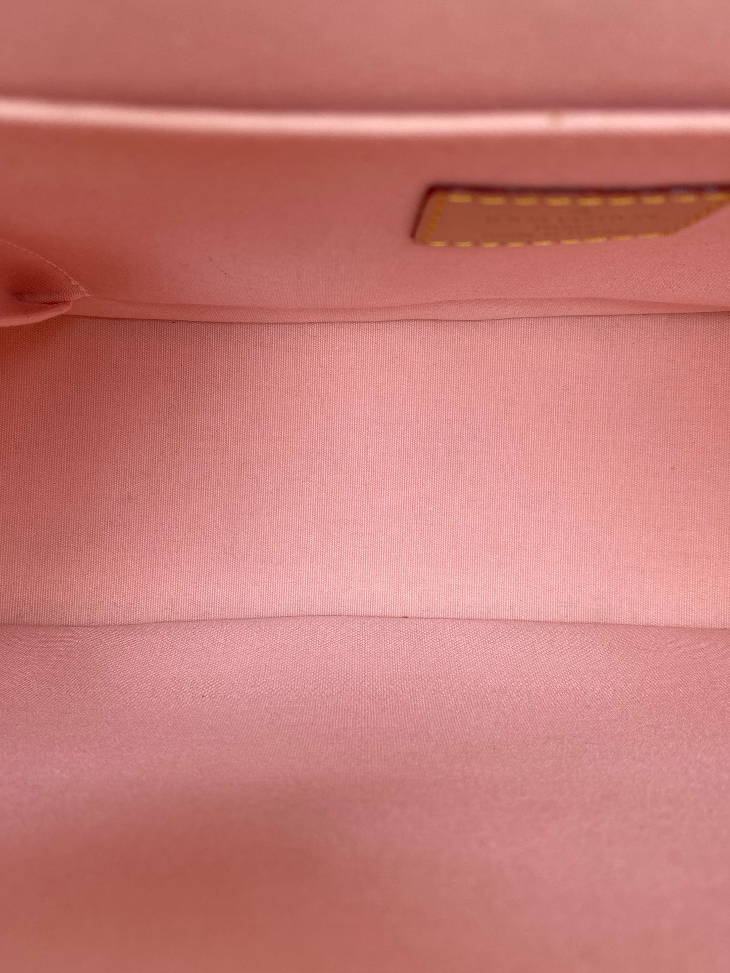 Louis Vuitton Marshmallow Monogram Vernis Biscayne Bay GM Bag