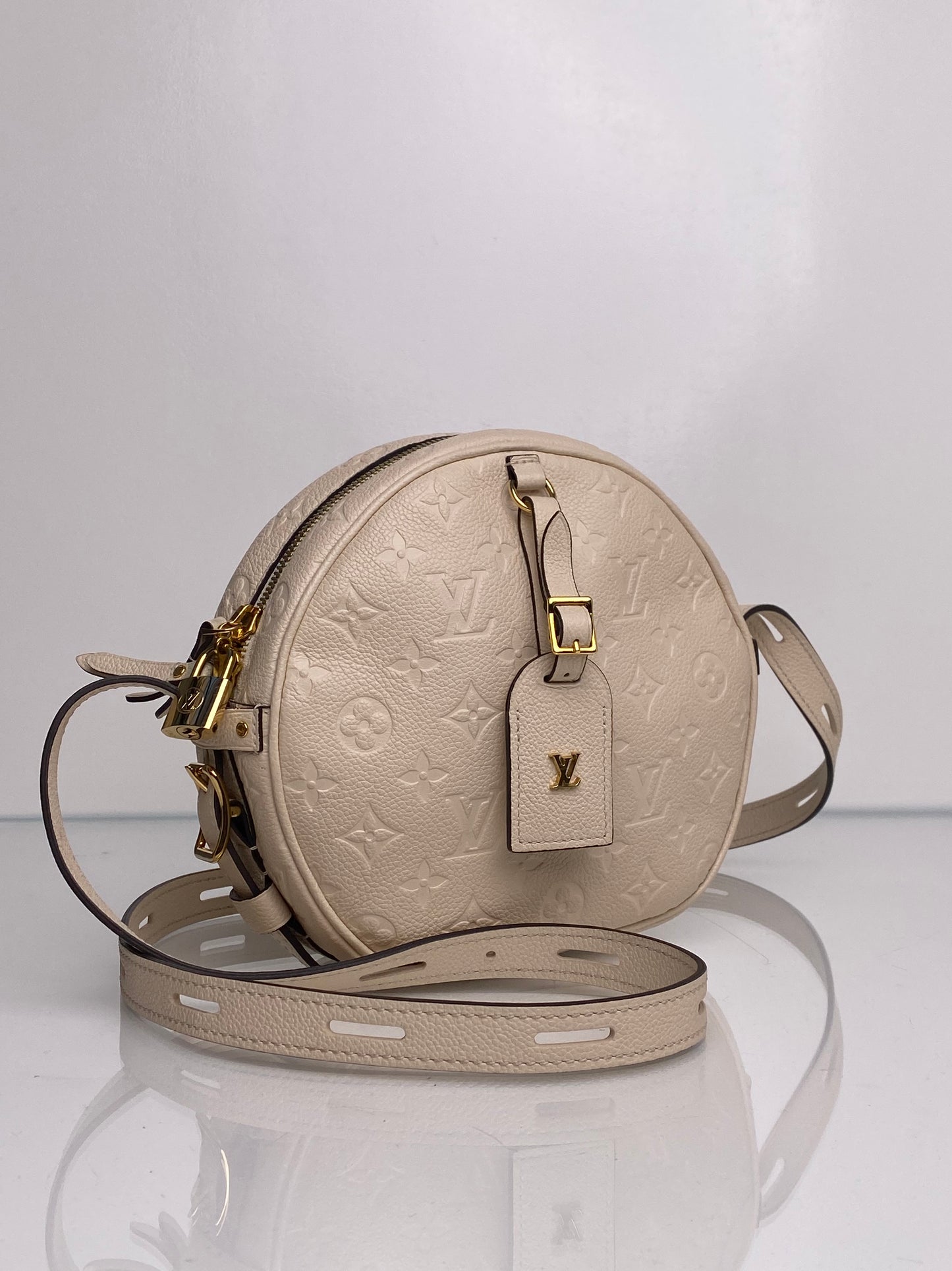 Louis Vuitton Cream Empreinte Boite Chapeau Souple MM