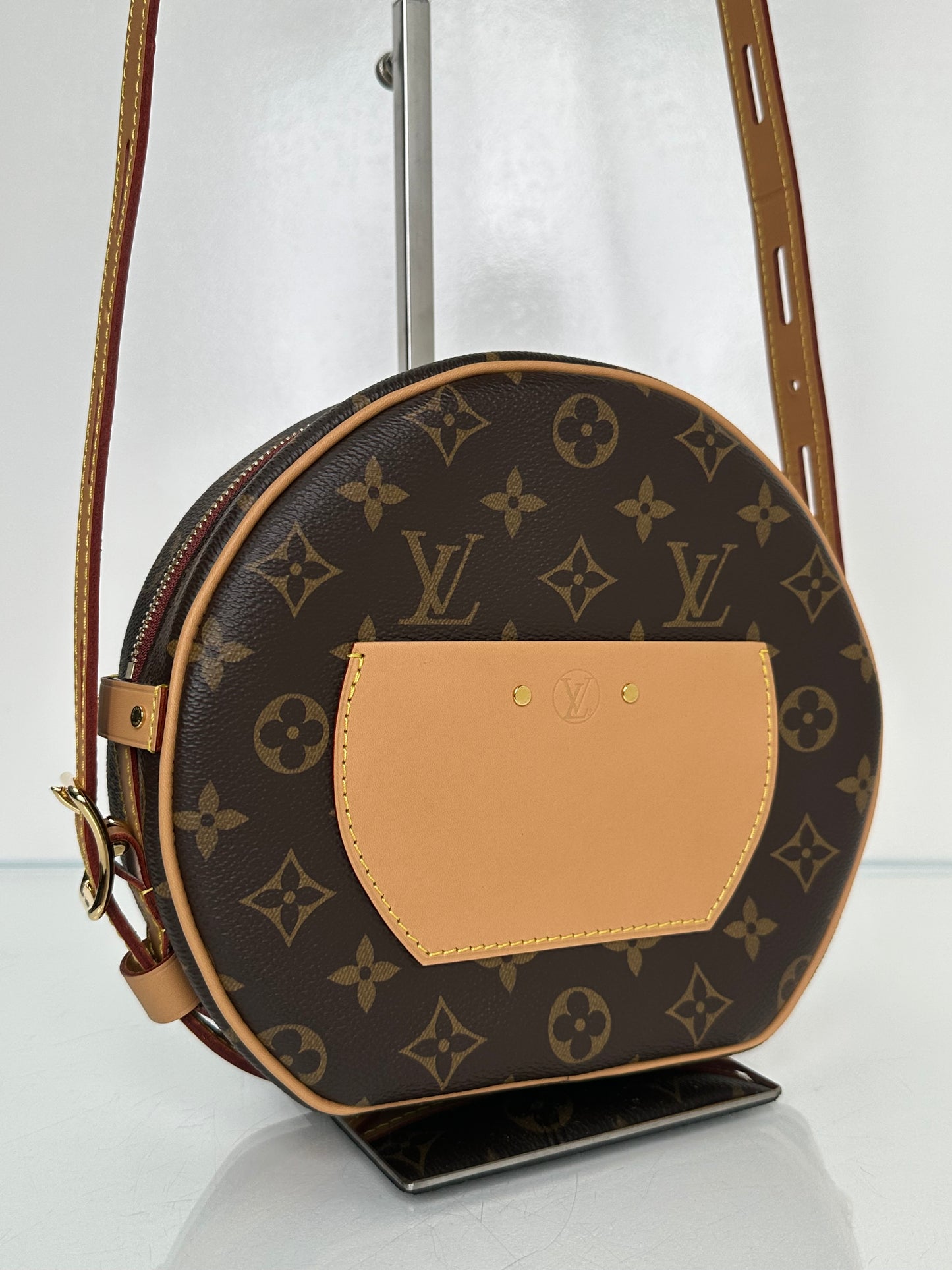 Louis Vuitton Monogram Boite Chapeau MM Bag GHW