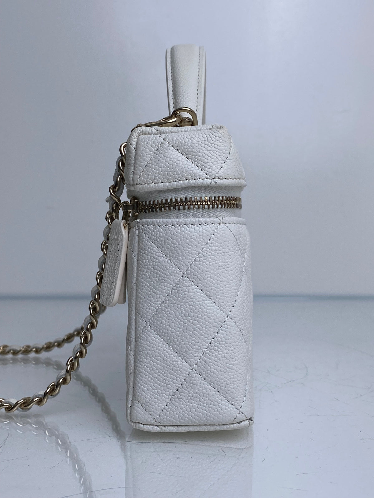 Chanel White Quilted Caviar Slim Vanity Case Crossbody Bag GHW