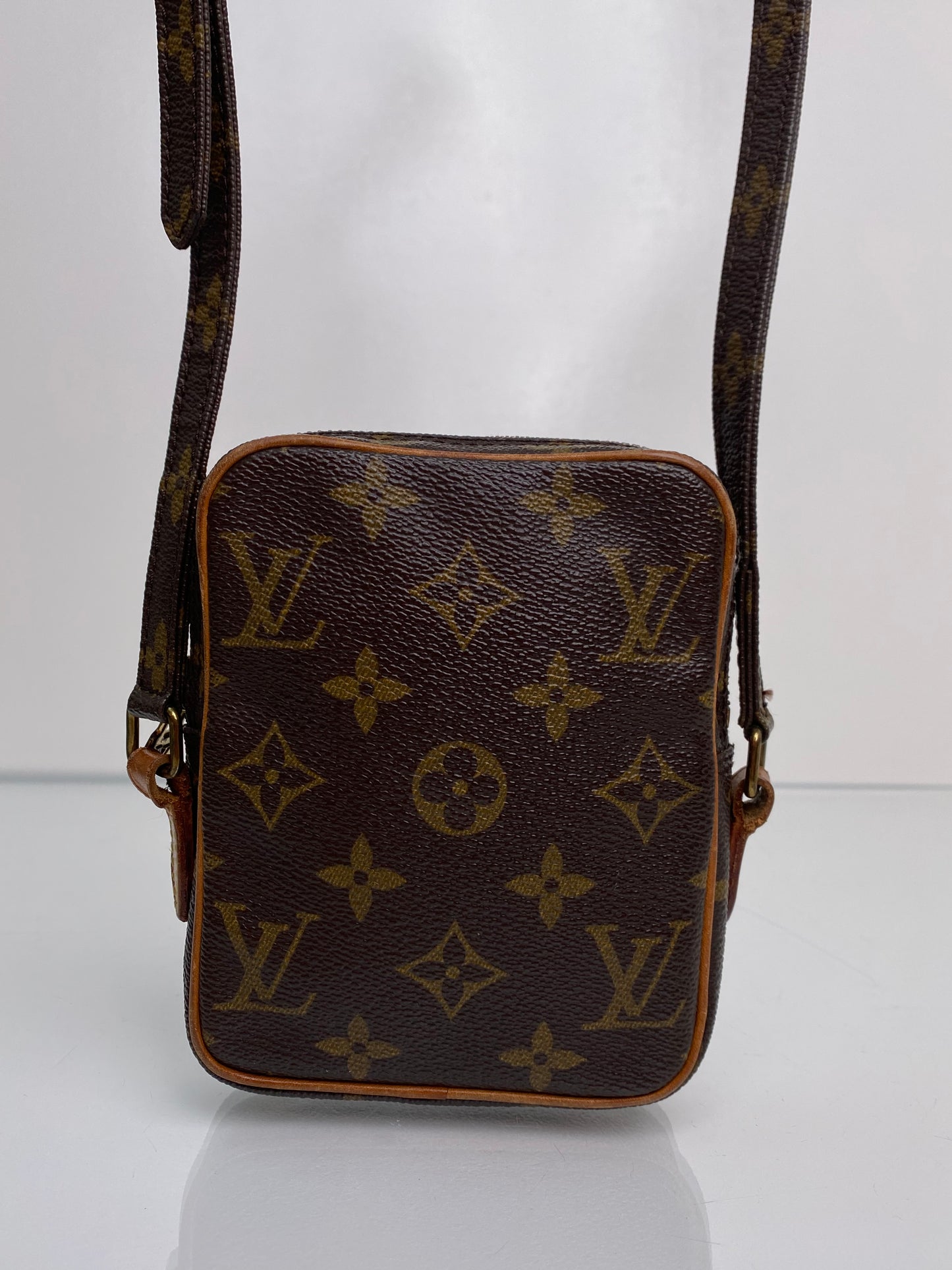 Louis Vuitton Monogram Pochette Dame GM Clutch