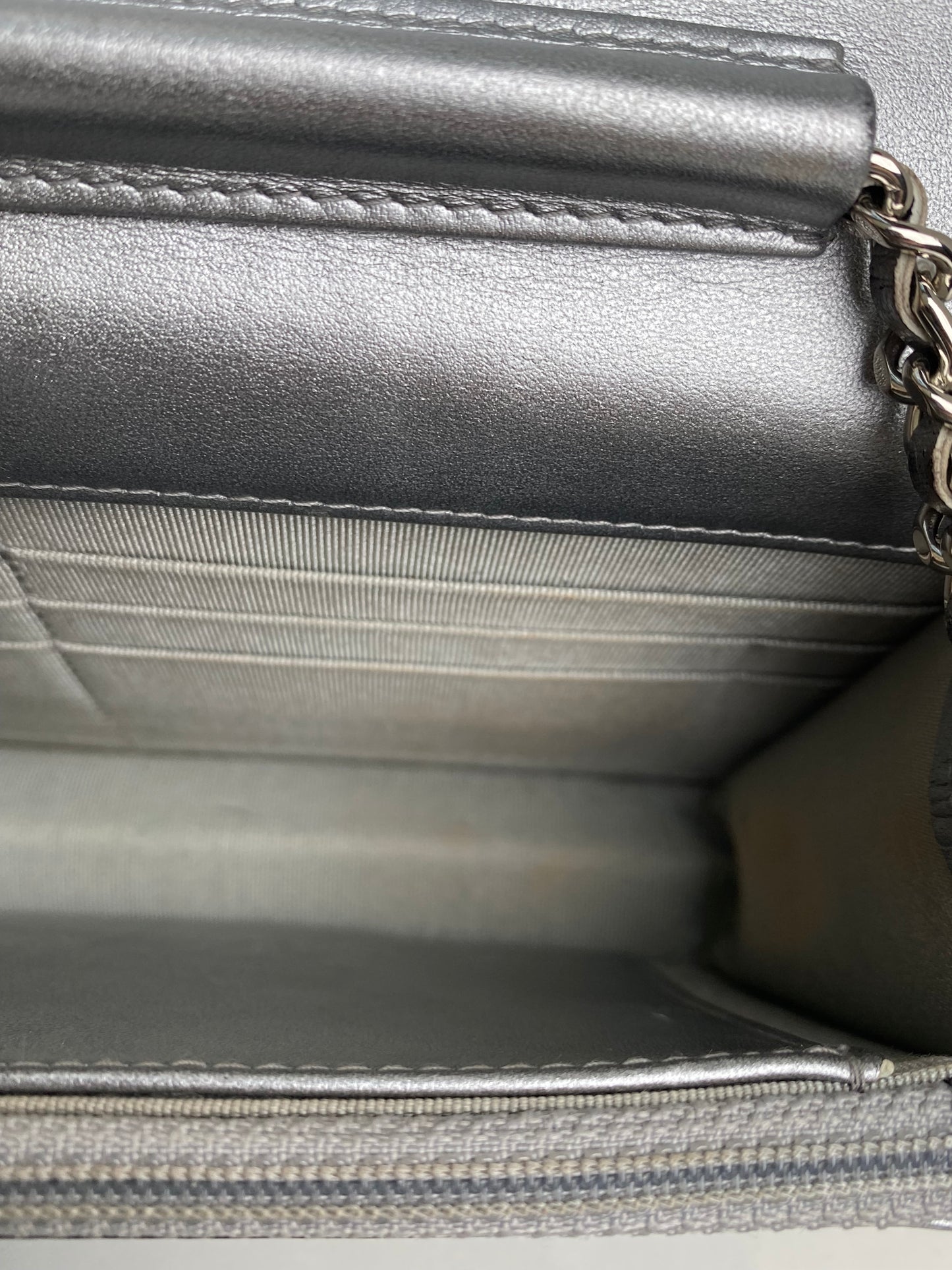 Chanel Silver Crumpled Calfskin Chevron Wallet On Chain Bag SHW #25
