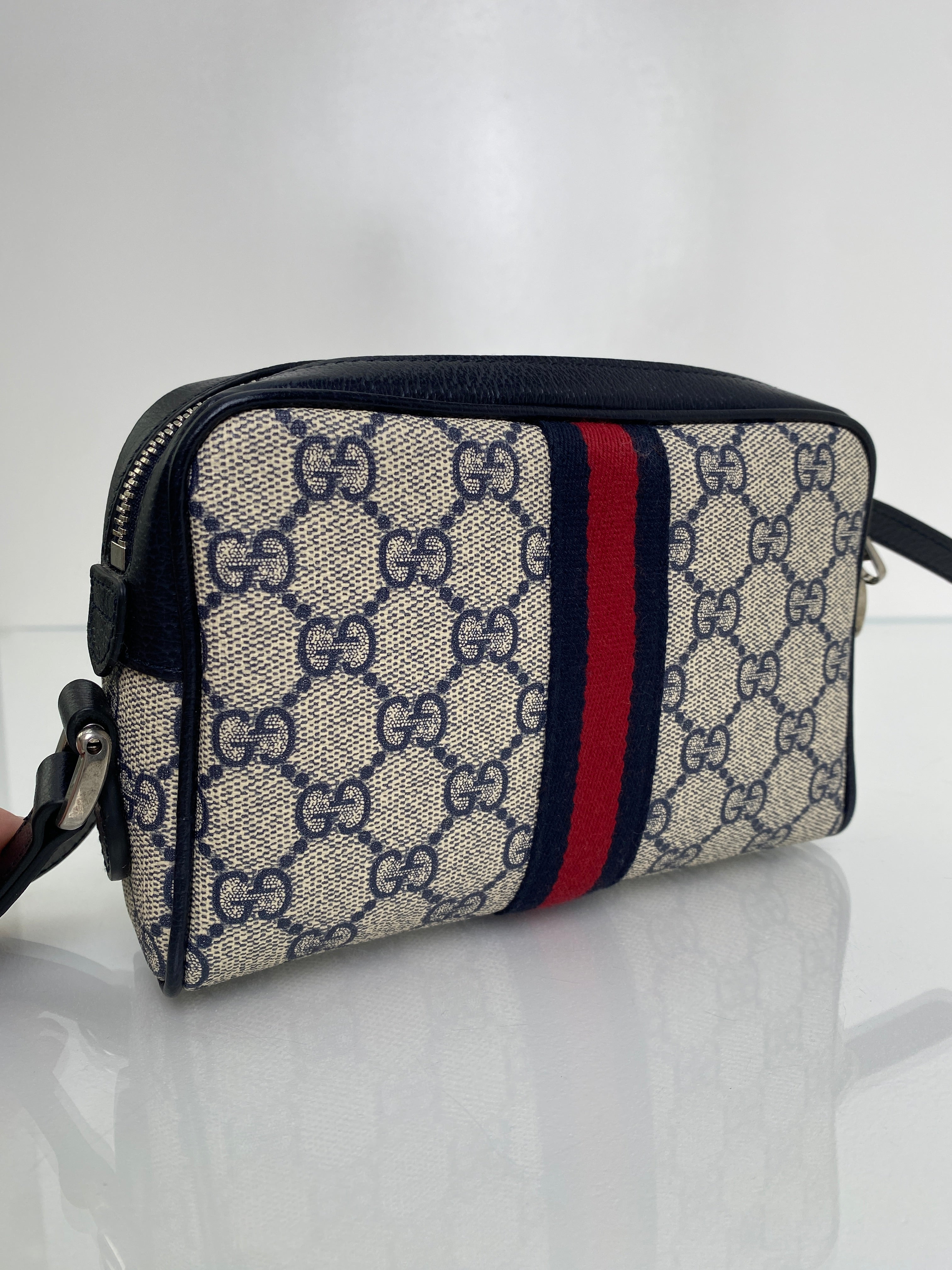 GUCCIポーチ／NAVY Gucci Navy Webstripe Ophidia Mini Crossbody SHW