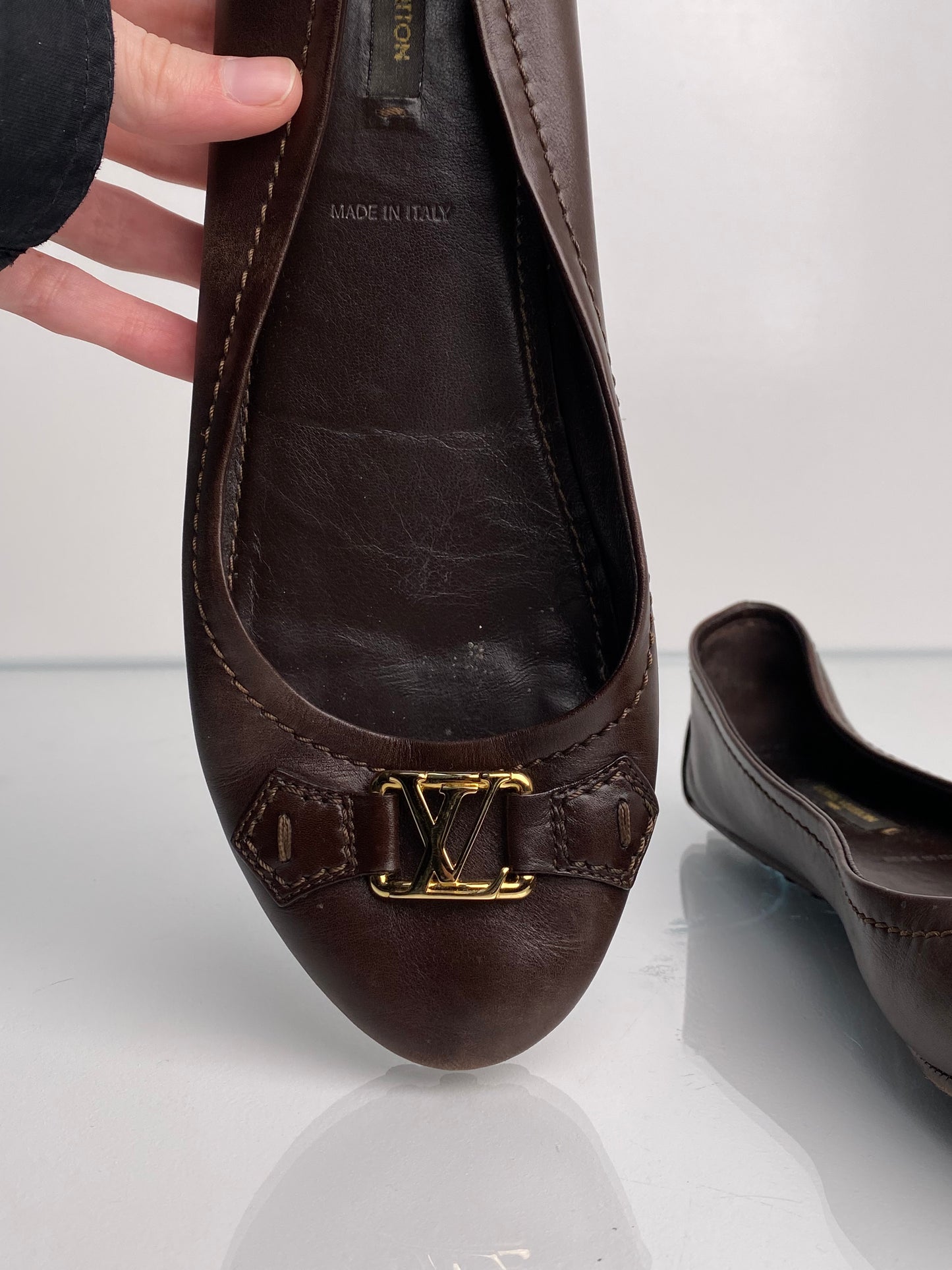 Louis Vuitton Brown Leather Ballet Flats, 40