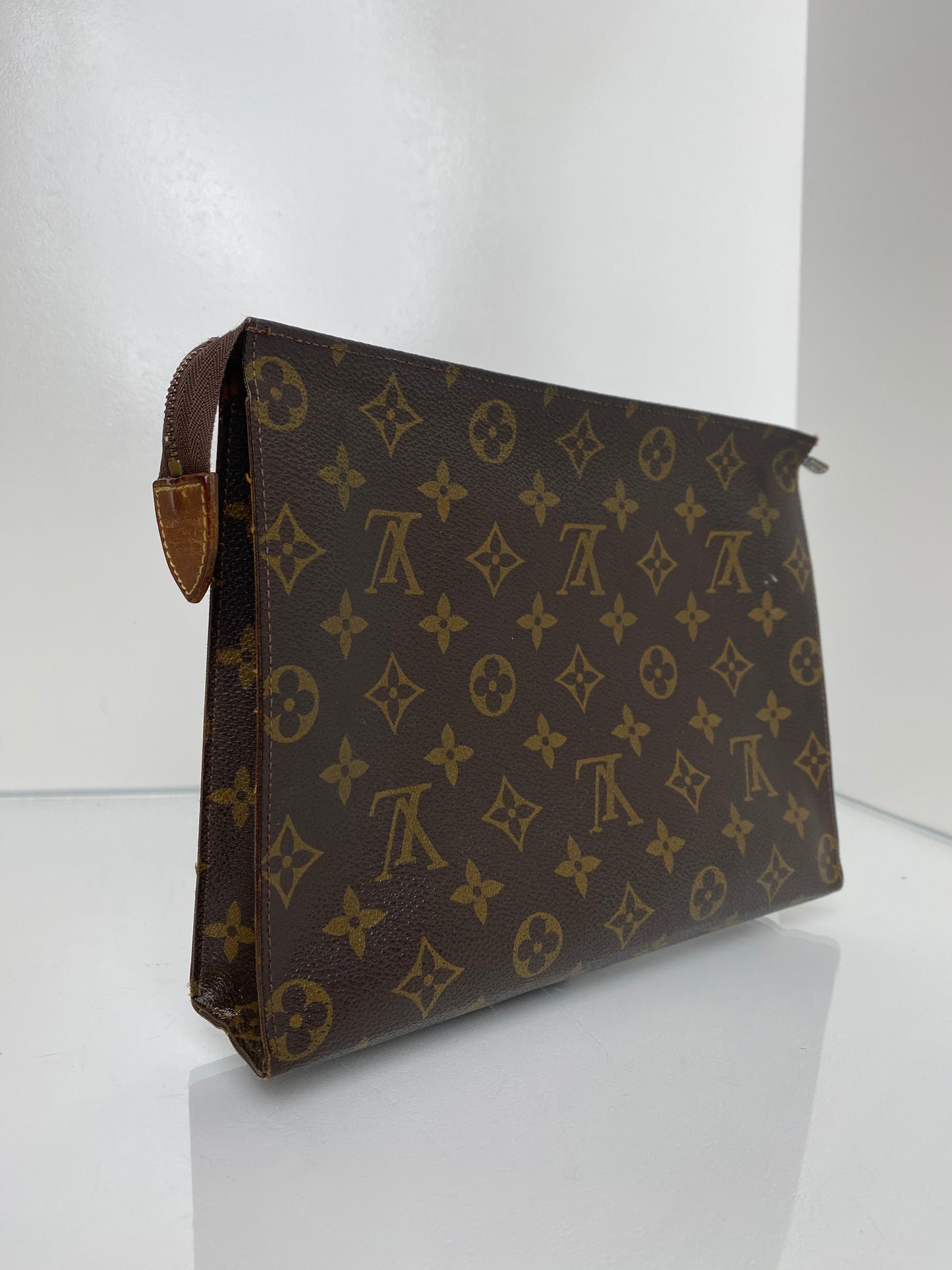 Louis Vuitton Monogram Toiletry 26