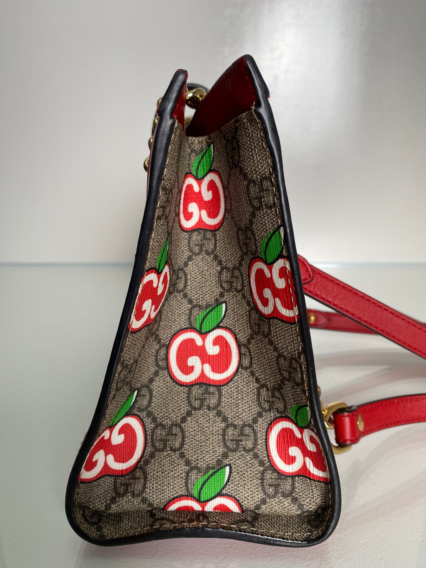 Gucci Red Supreme Apple Padlock Shoulder Bag GHW