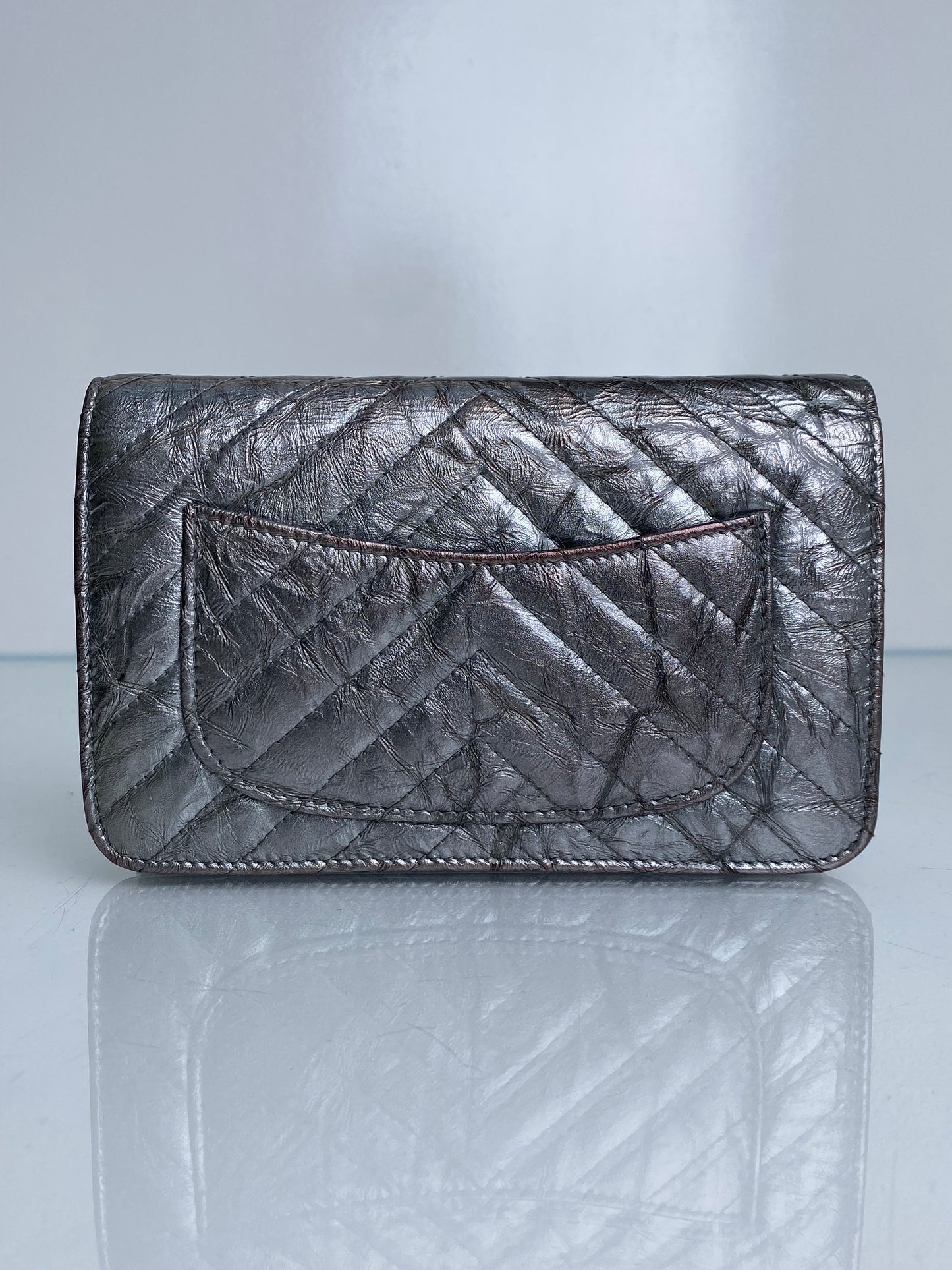 Chanel Silver Crumpled Calfskin Chevron Wallet On Chain Bag SHW #25