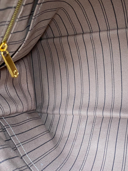 Louis Vuitton Artsy Taupe Empriente Leather GHW