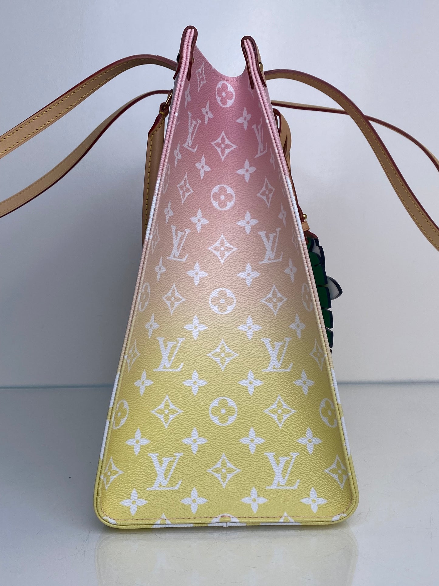 Louis Vuitton Pink & Yellow Gradient Giant Monogram OnTheGo GM Tote Bag GHW