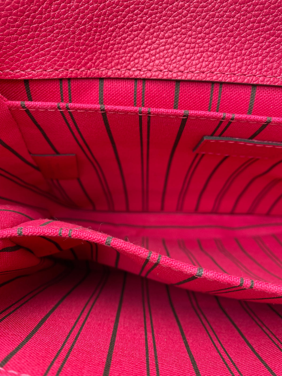 Louis Vuitton Pochette Motis Raspberry Empriente Bag GHW