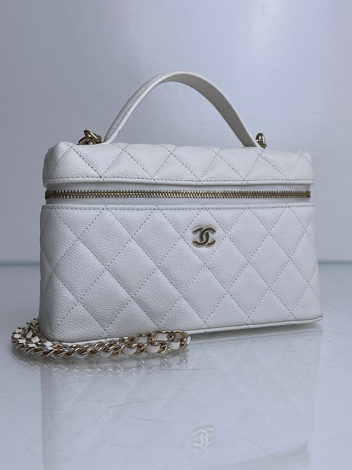 Chanel White Quilted Caviar Slim Vanity Case Crossbody Bag GHW