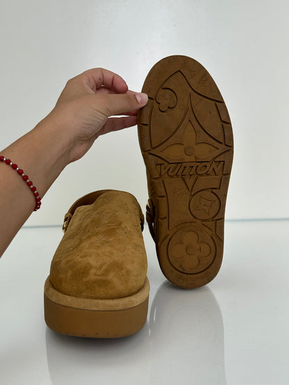 Louis Vuitton Chestnut Aspen Platform Clogs, 39