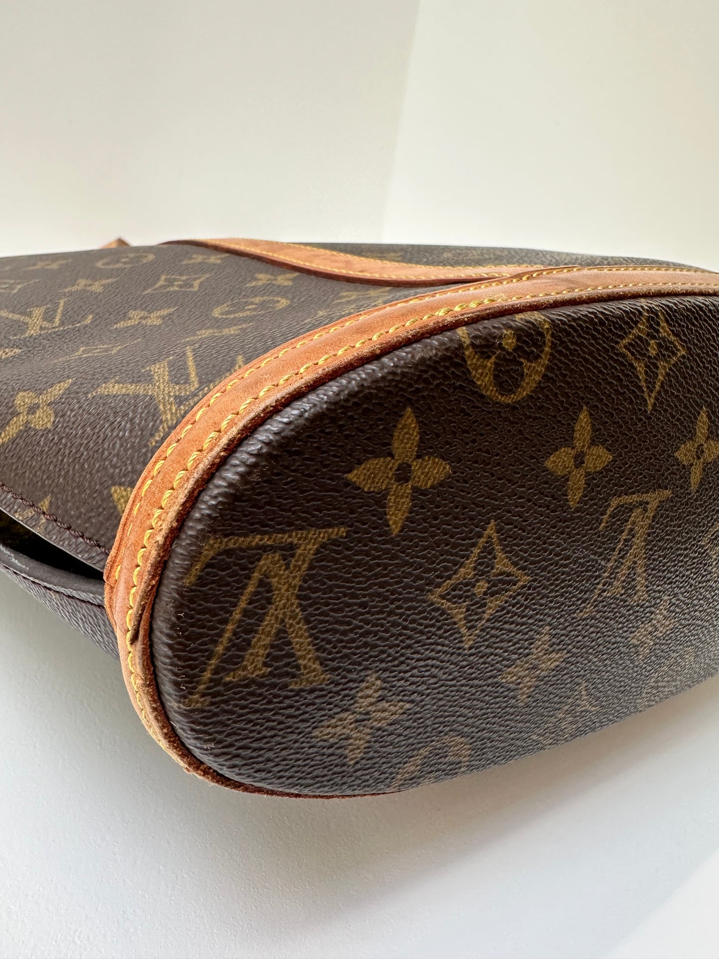 Louis Vuitton Babylone MM Tote