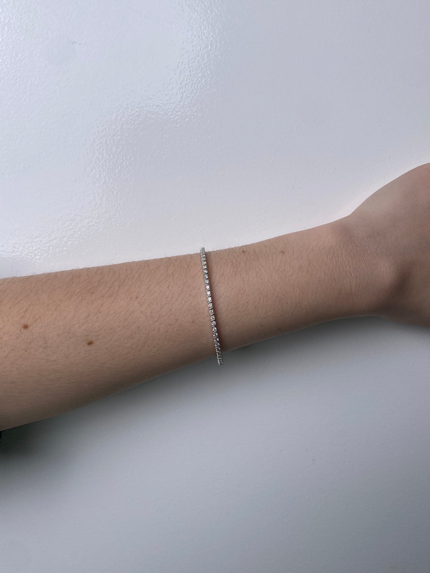 14KW 1.5ctw Dia Flex Bangle