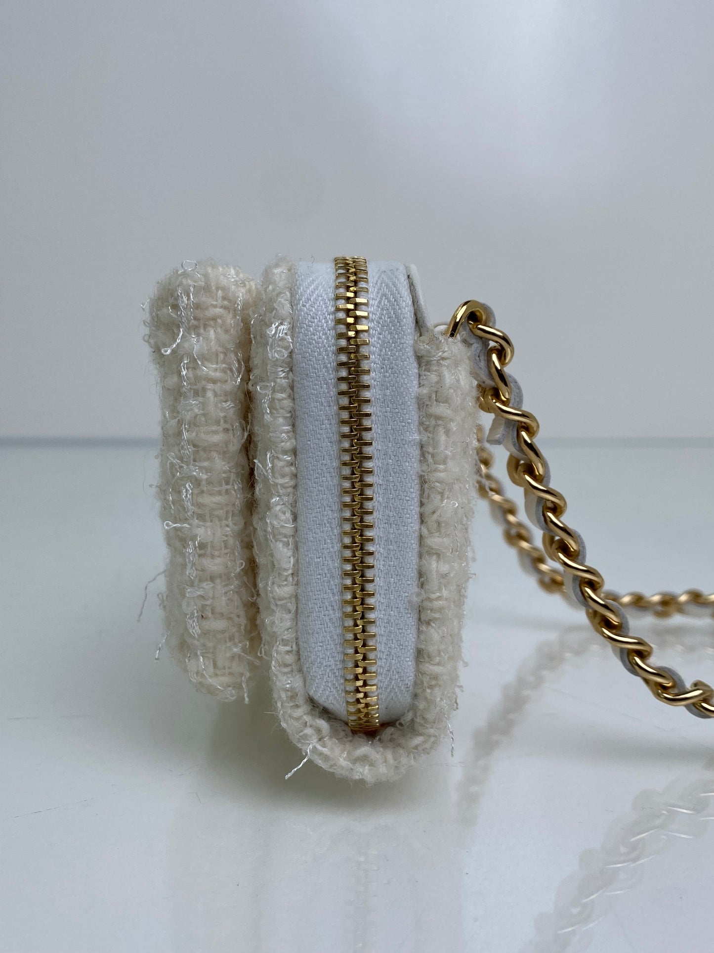 Chanel White Tweed Bow VIP Card Holder on Chain