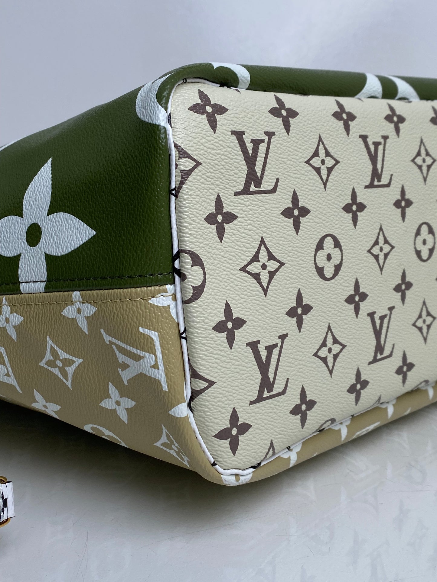 Louis Vuitton Green, Tan, & White Canvas Giant Monogram Neverfull MM