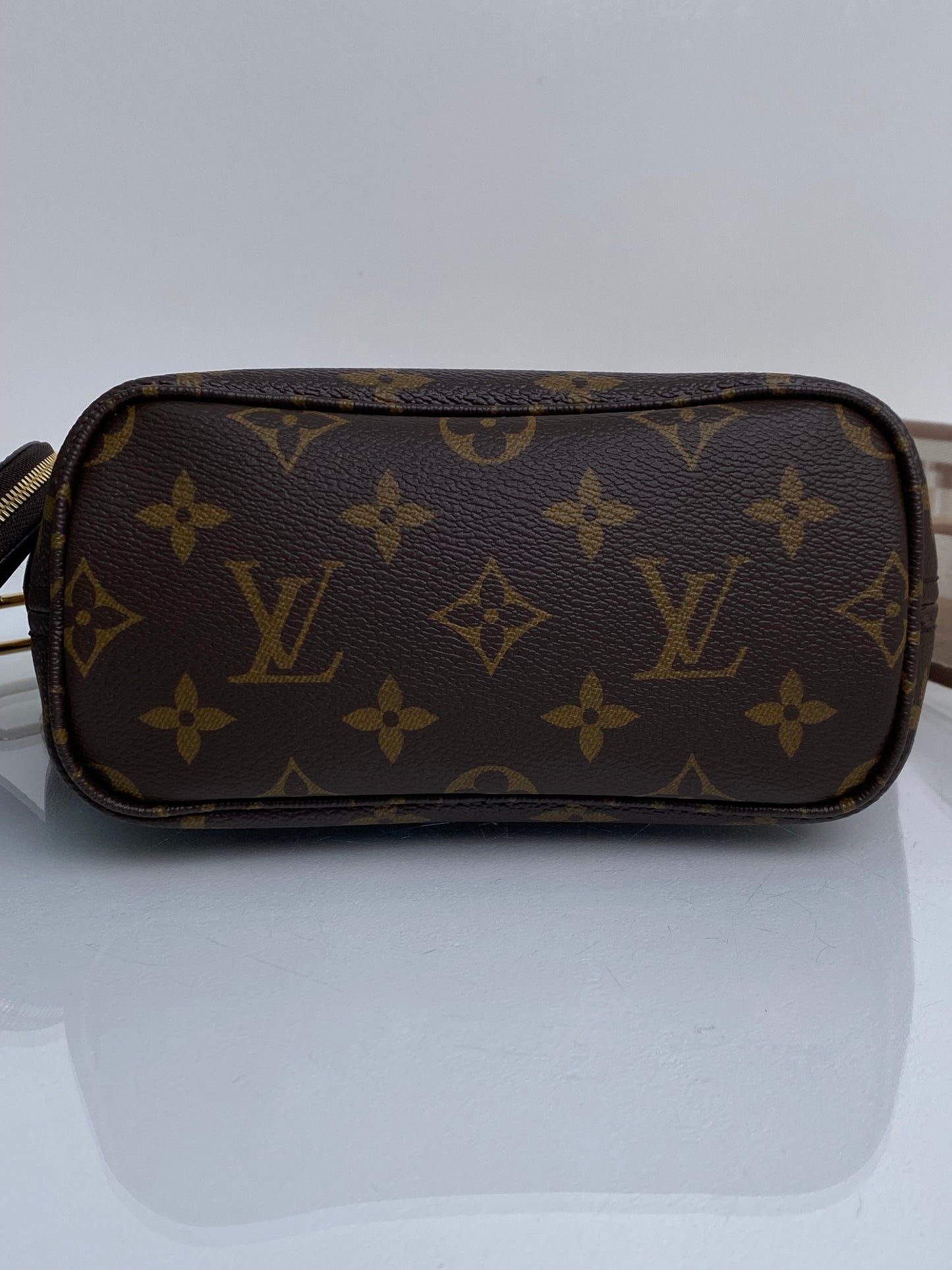 Louis Vuitton Monogram Neverfull BB Tote Shoulder Bag