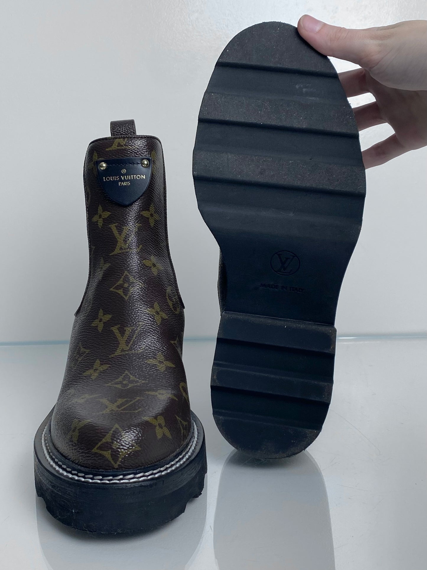 Louis Vuitton Monogram & Black Beaubourg Chelsea Ankle Boots, 39