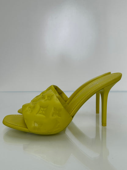 Louis Vuitton Yellow Embossed Monogram Leather Heels, 39