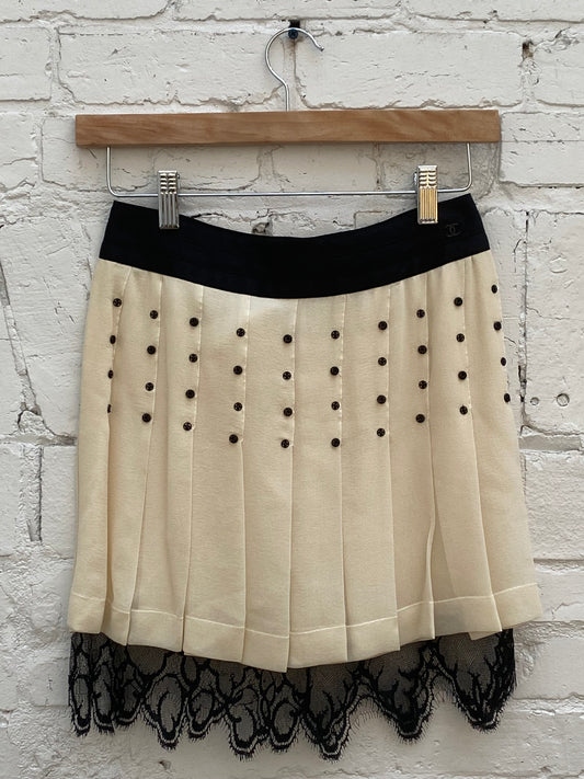 Chanel Vintage Black & White 2003 Mini Skirt, 36