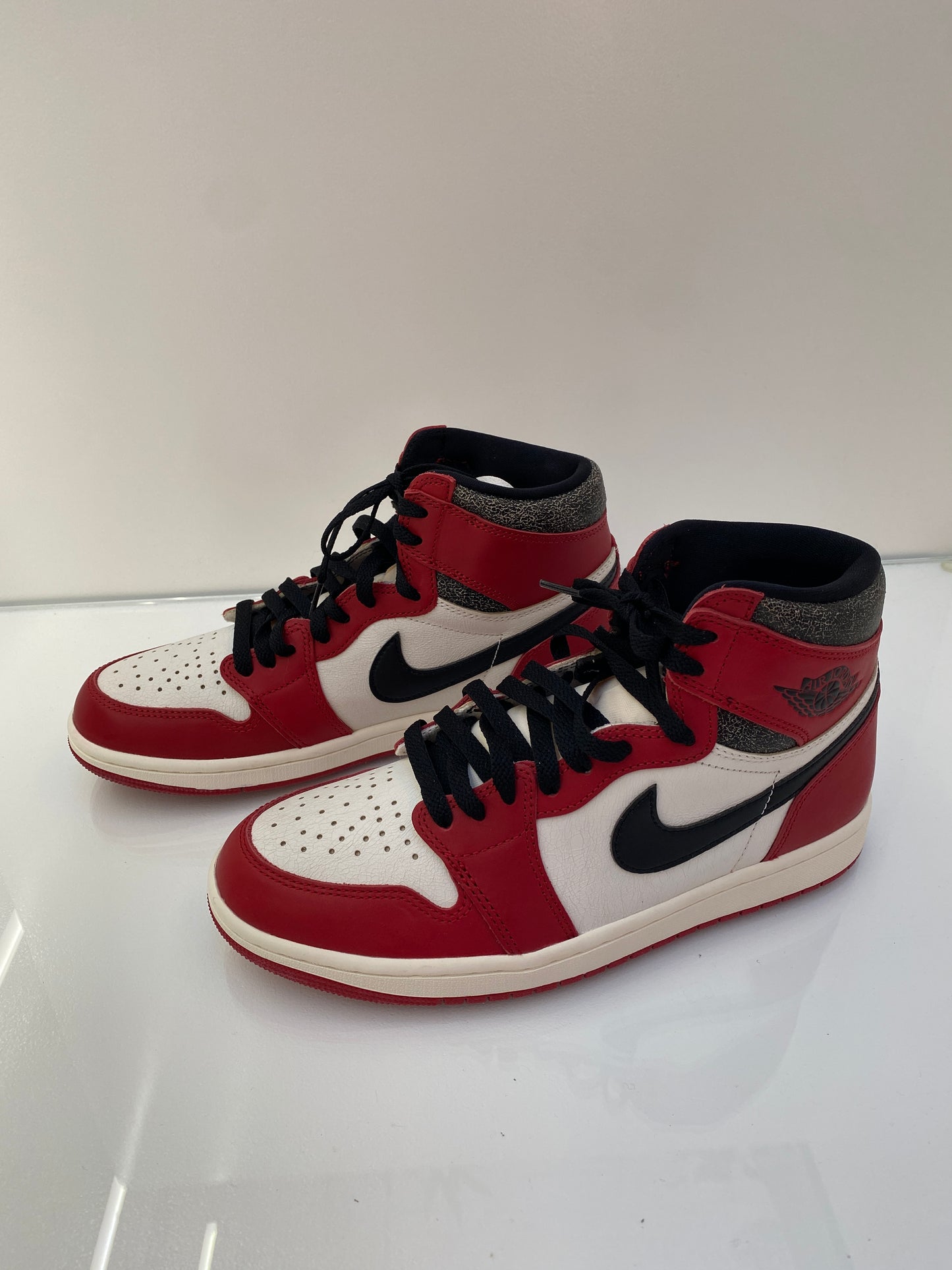 Nike Air Jordan 1 Retro Red Black & White High-Top  Sneakers