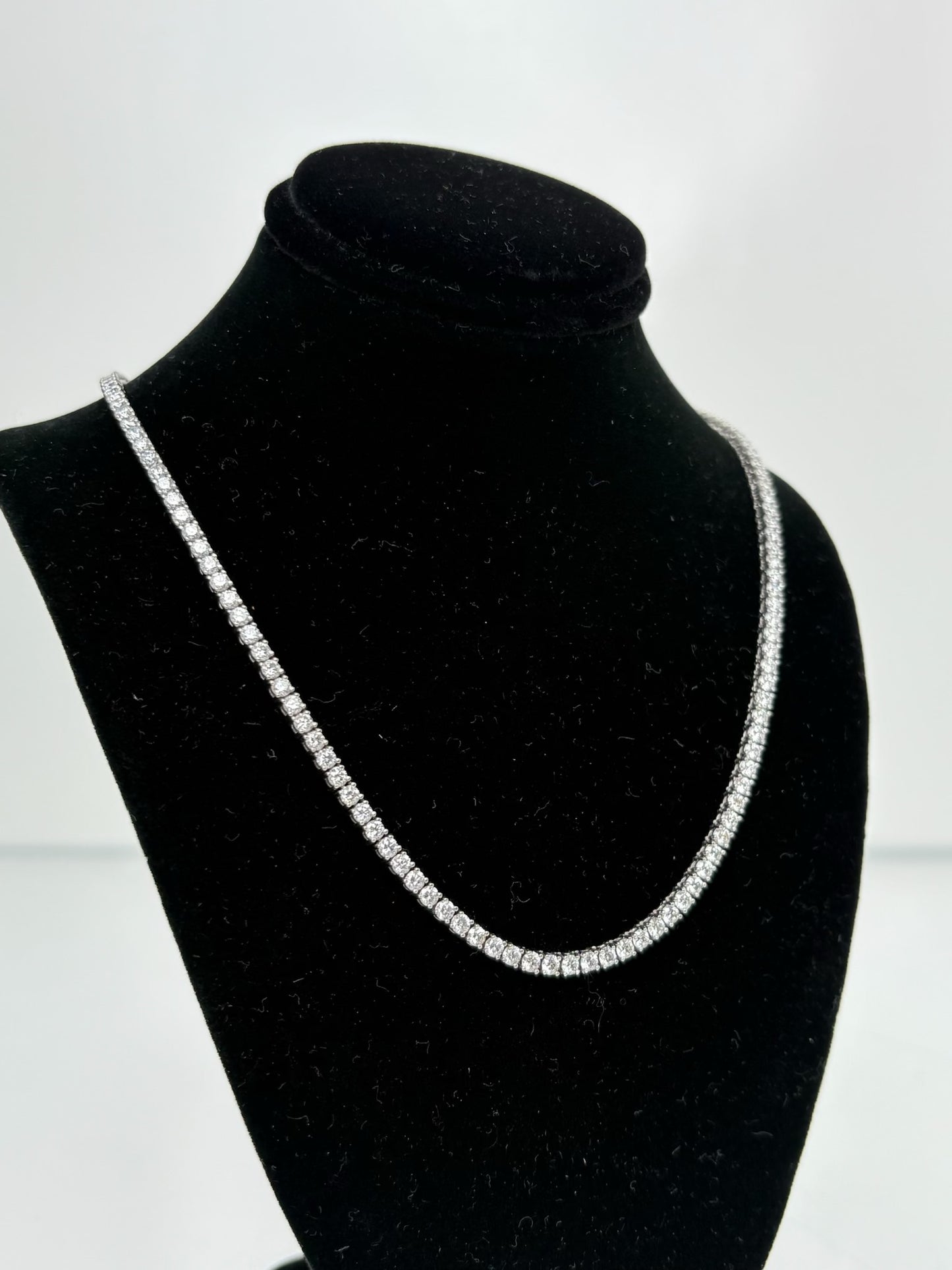 14KW (9.37 ctw) Diamond Tennis Necklace