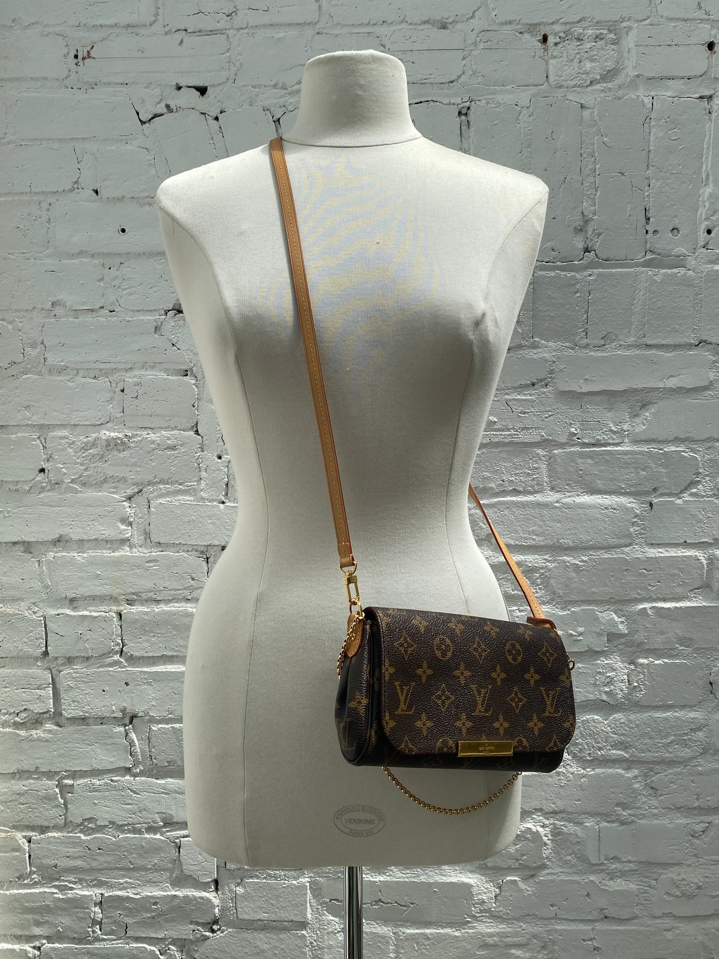 Louis Vuitton Monogram Canvas Favorite PM Crossbody Bag GHW