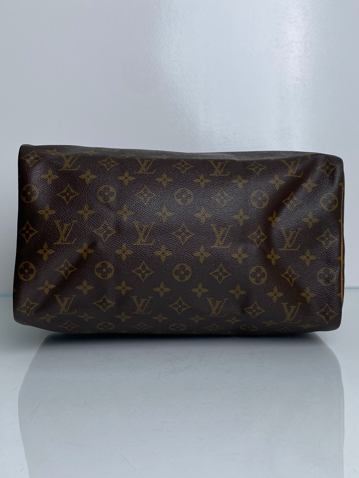 Louis Vuitton Monogram Canvas Speedy 35