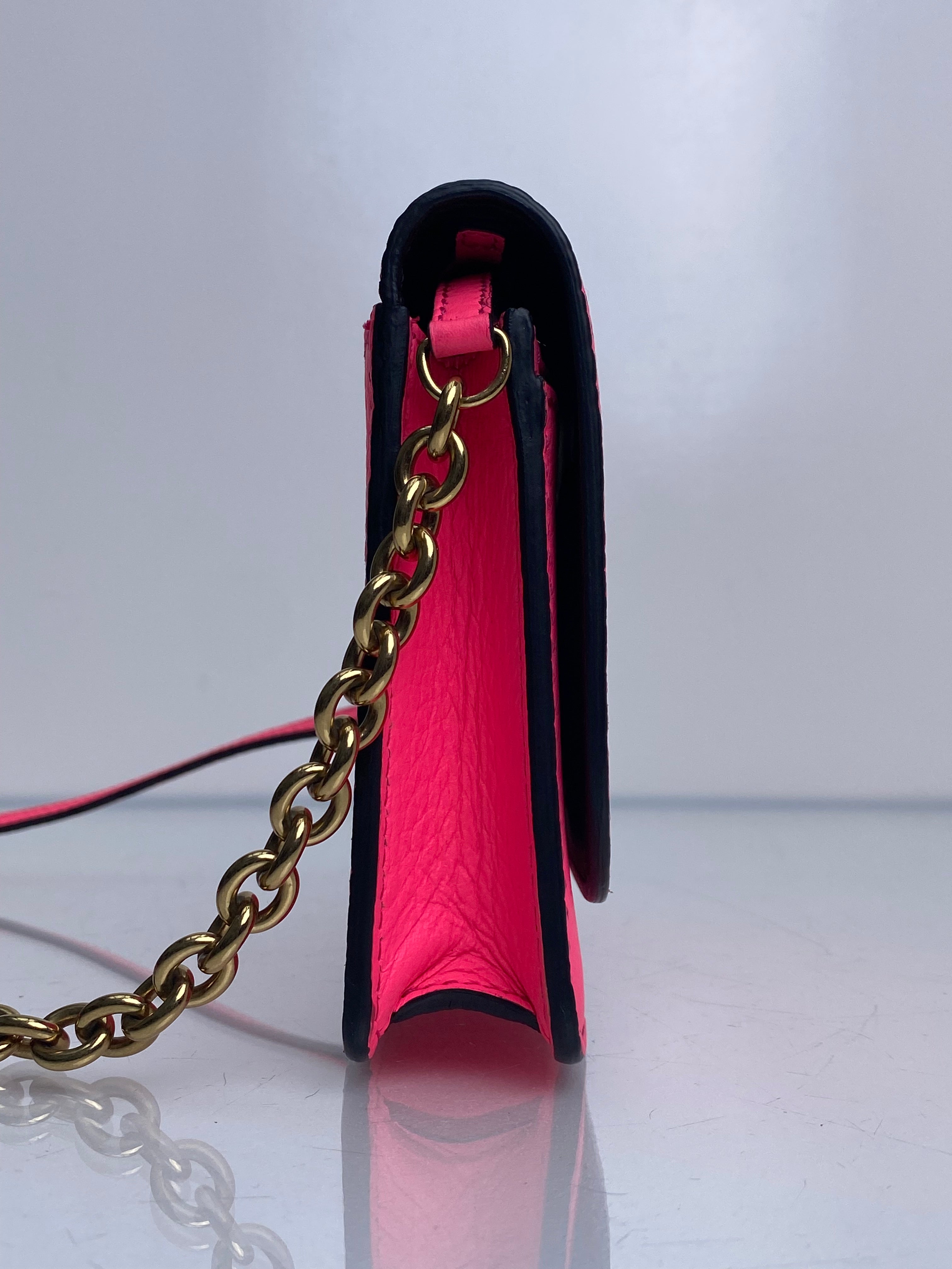 Vintage Burberry | Classic British Luxury at Agora Vintage