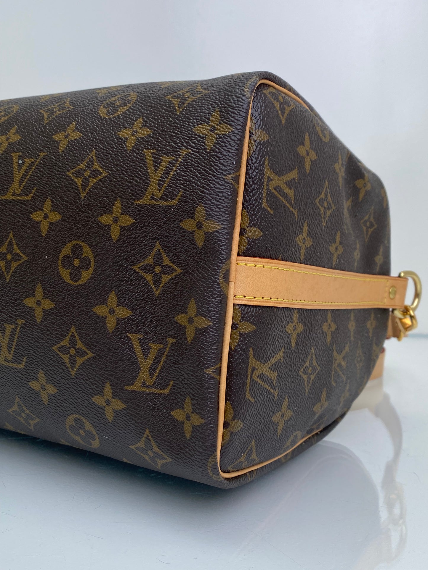 Louis Vuitton Monogram Speedy Bandoulière 30 Bag GHW