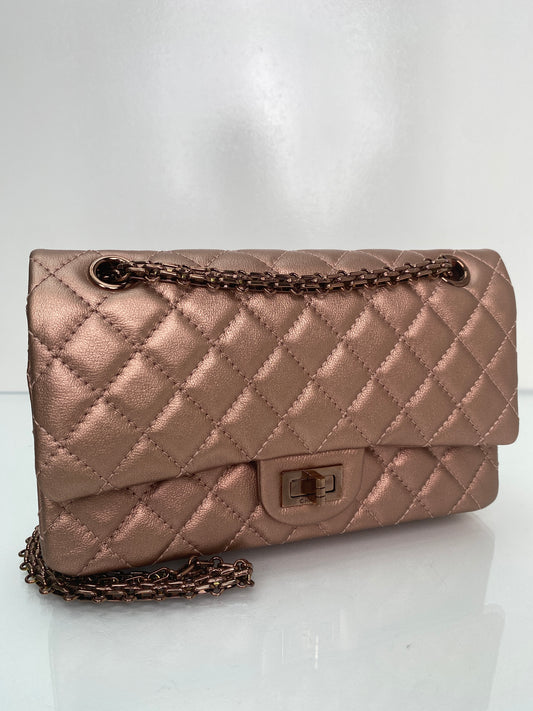 Chanel 225 Medium Double Flap Rose Gold Metallic RGHW