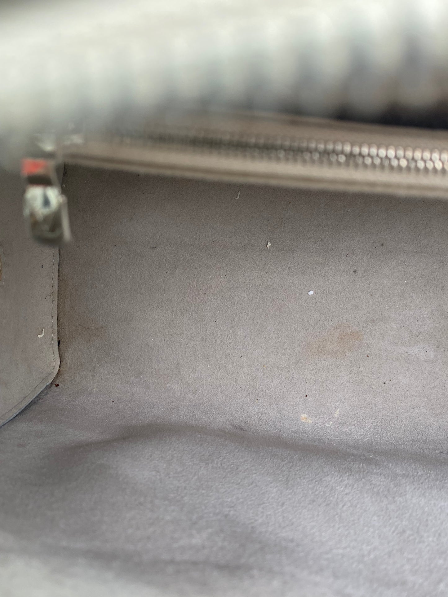 Louis Vuitton Pont Neuf White Epi GM SHW