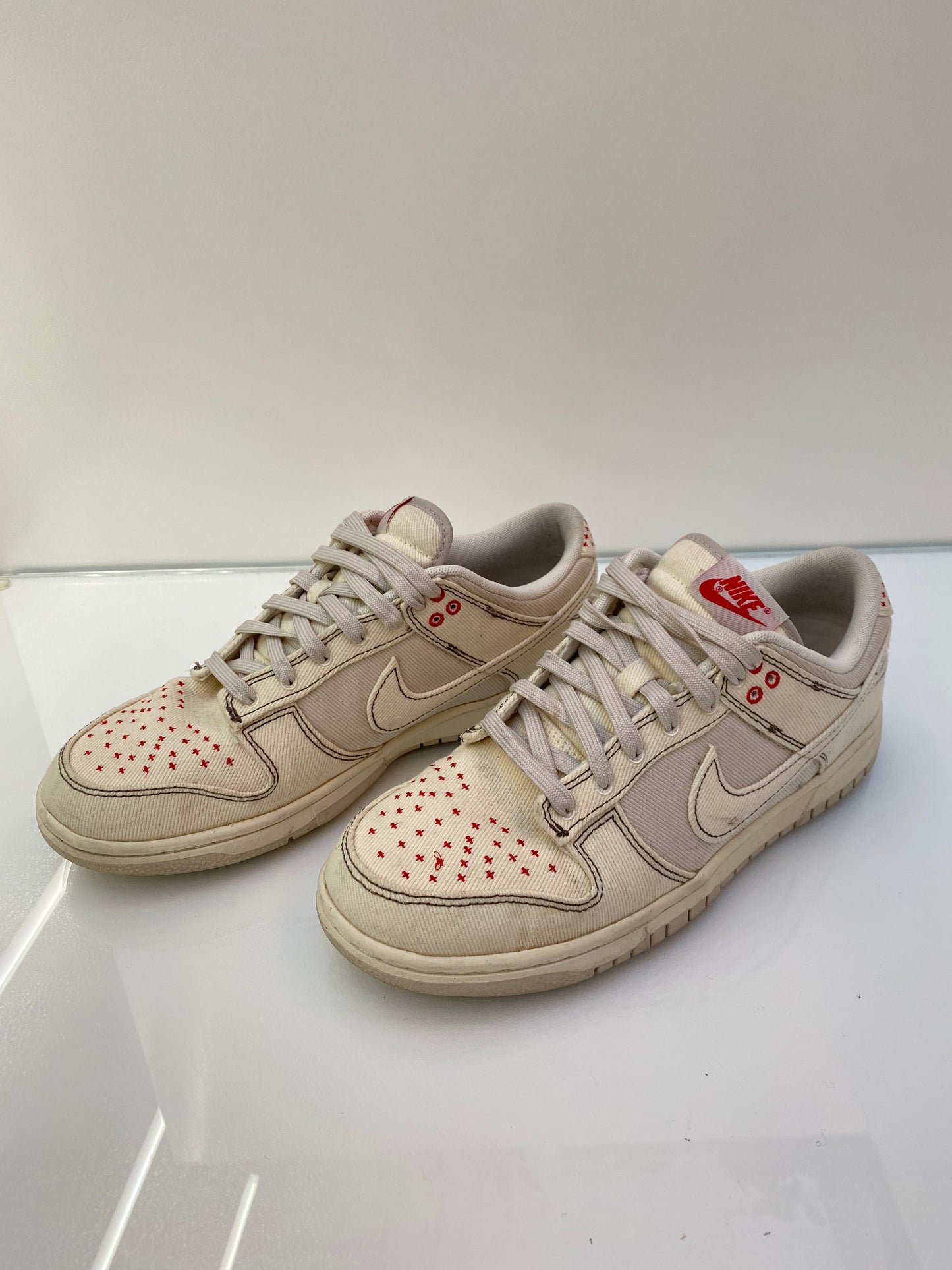 Nike Retro Dunk Sneakers 8.5