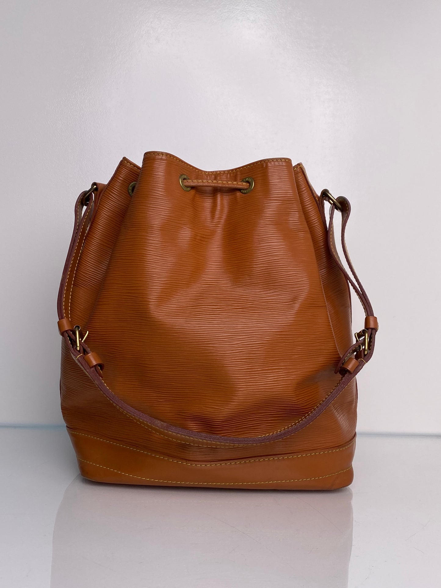 Louis Vuitton Vintage Camel Brown Epi Noe Bag