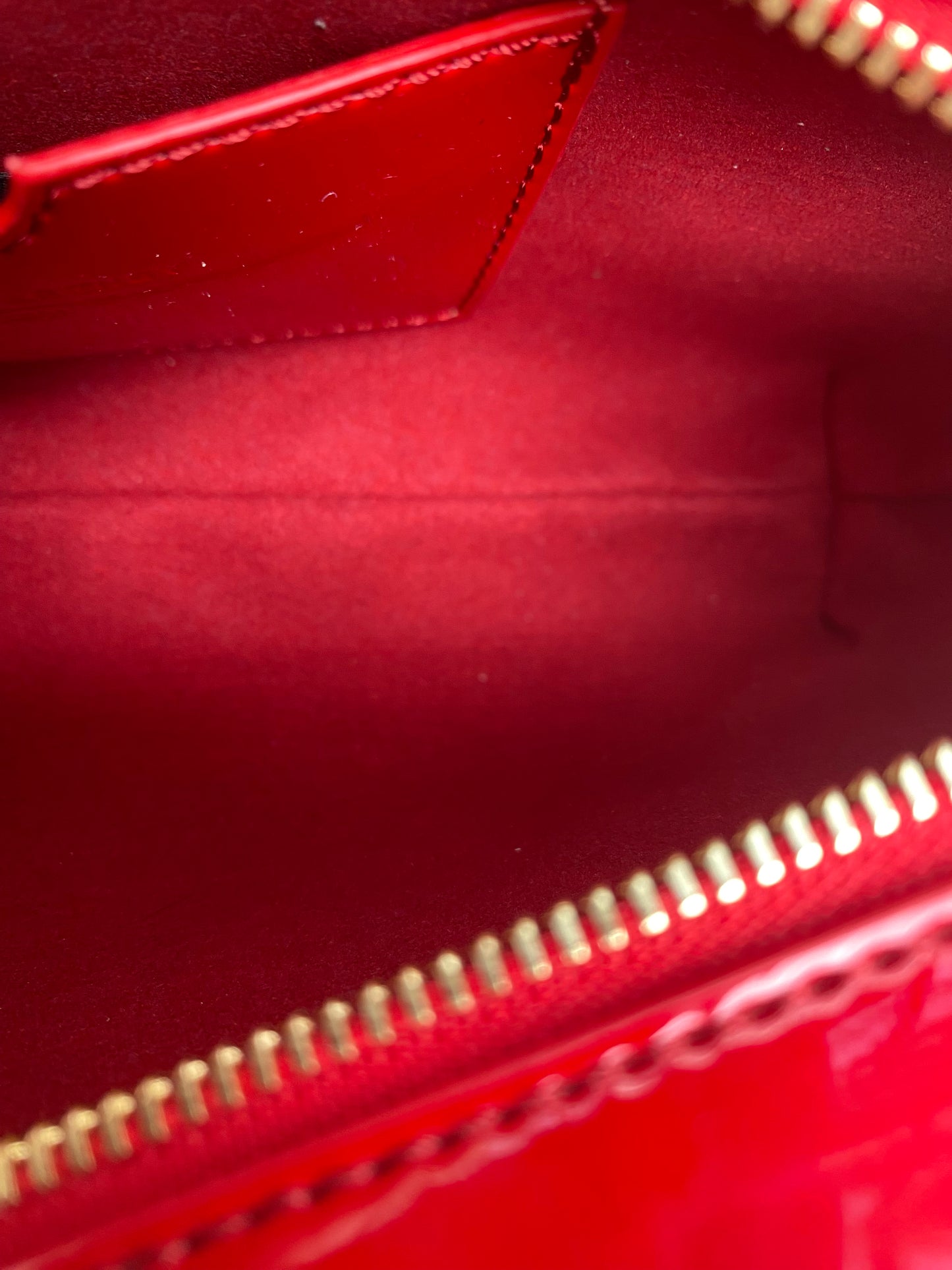 Stella McCartney Red Frayme Patent Faux Leather Shoulder Bag TTHW