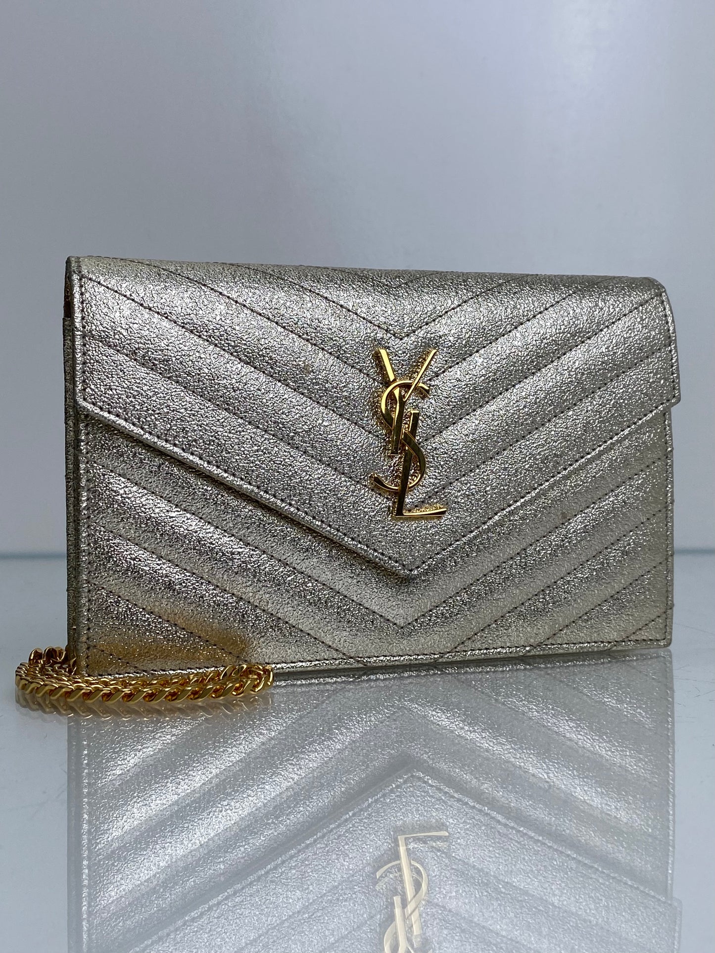 Saint Laurent Cassandra Silver Metallic Chevron Wallet On Chain GHW