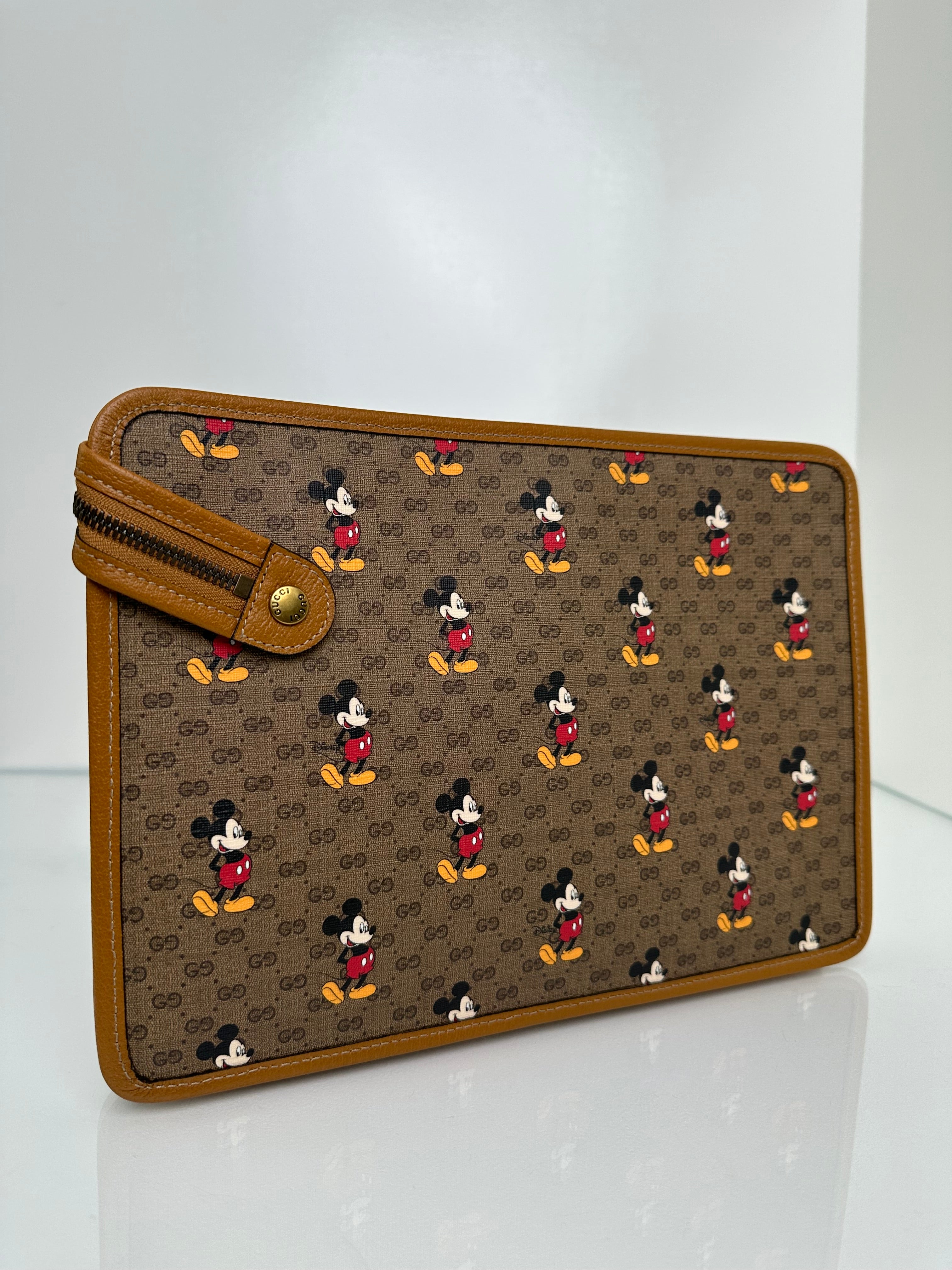 Gucci mickey mouse clutch sale