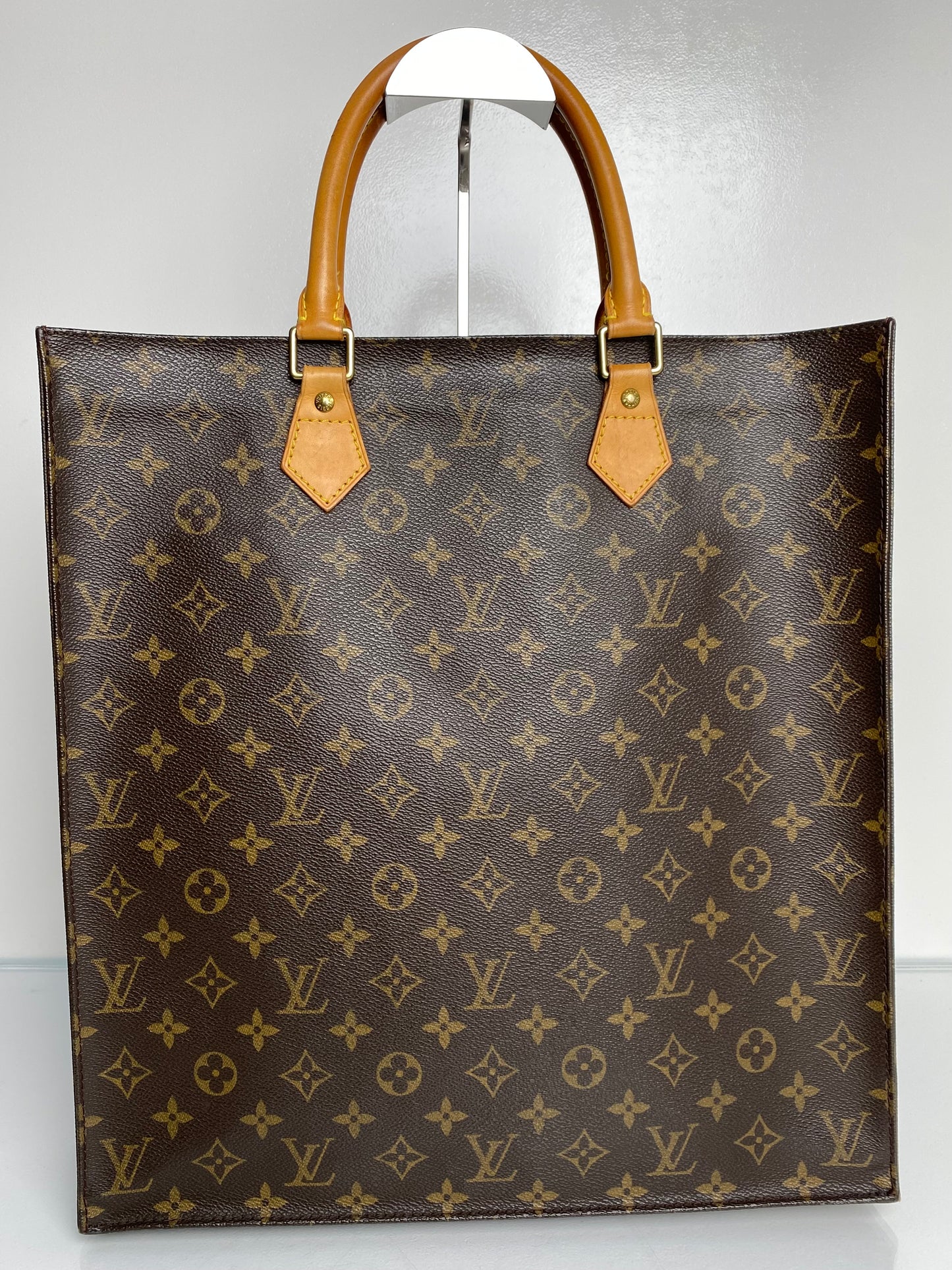 Louis Vuitton Monogram Le Sac Plat Bag GHW