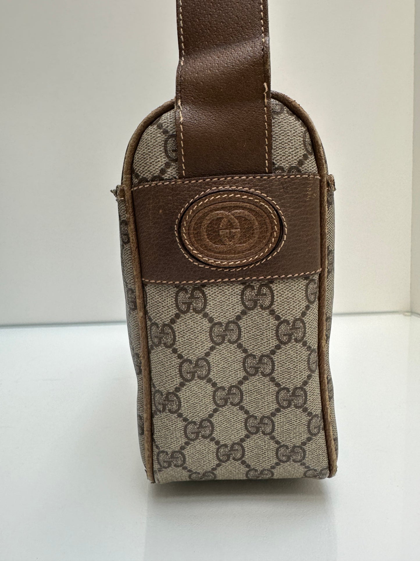 Gucci GG Supreme Vintage Crossbody