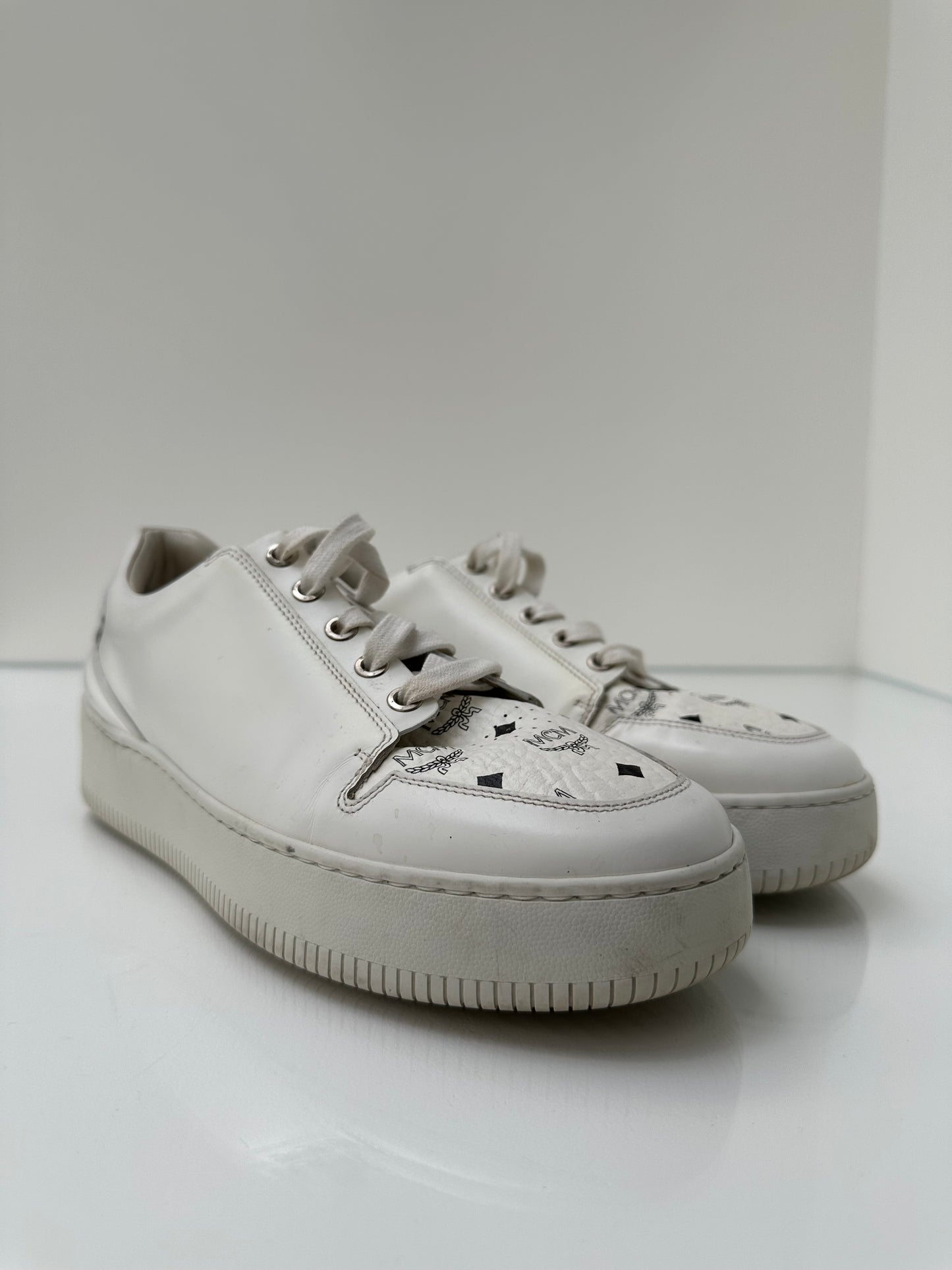 MCM White Logo Sneaker 40