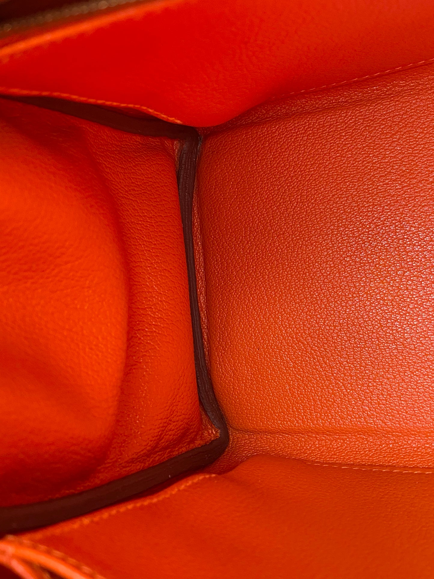 Hermes Kelly 28 Orange Togo GHW #T