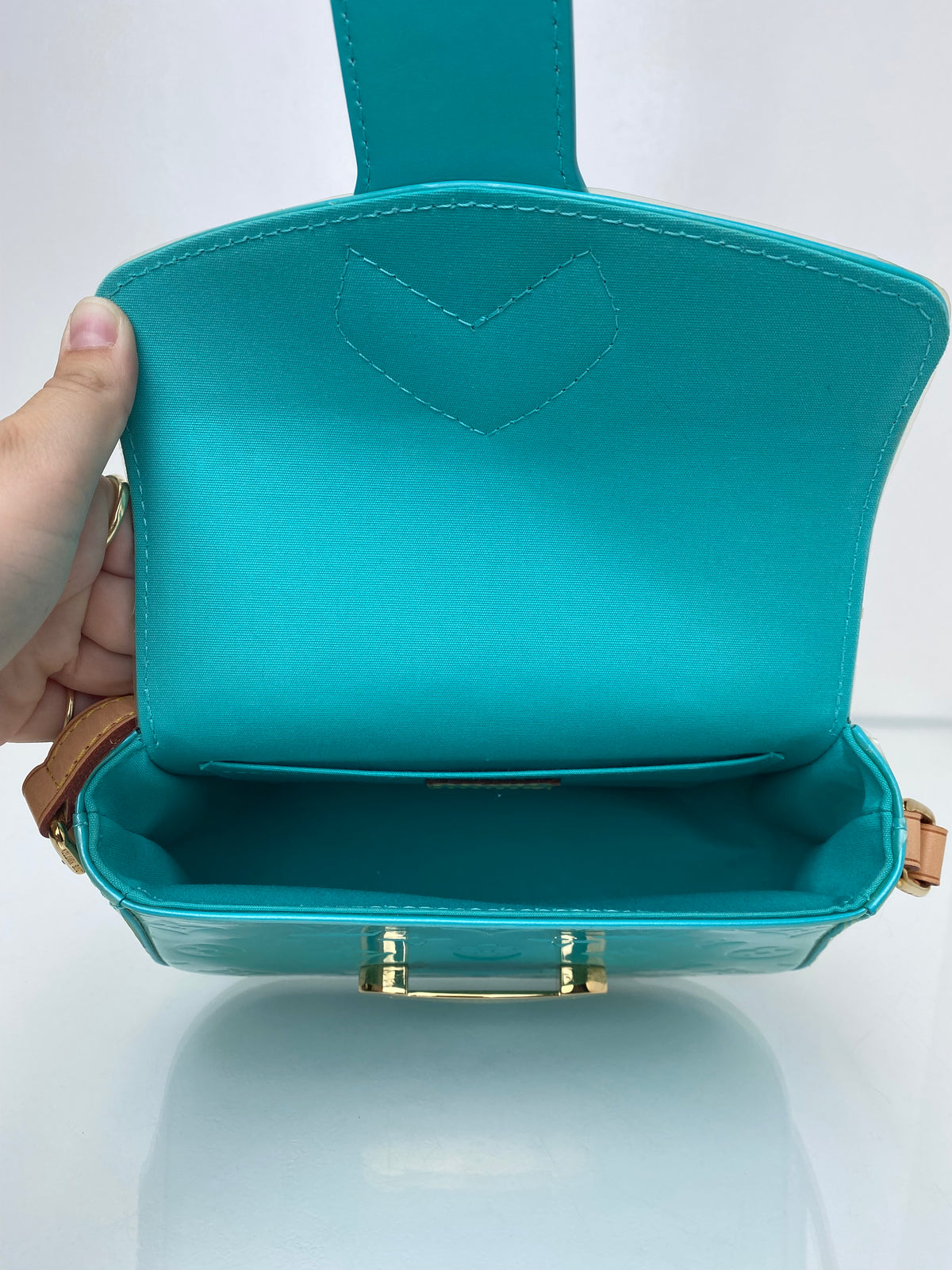 Louis Vuitton Bellflower PM Blue Vernis Crossbody