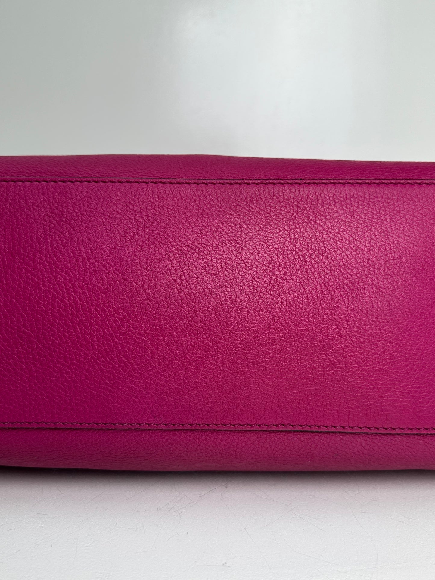 Gucci Fuchsia Leather Soho Bag GHW