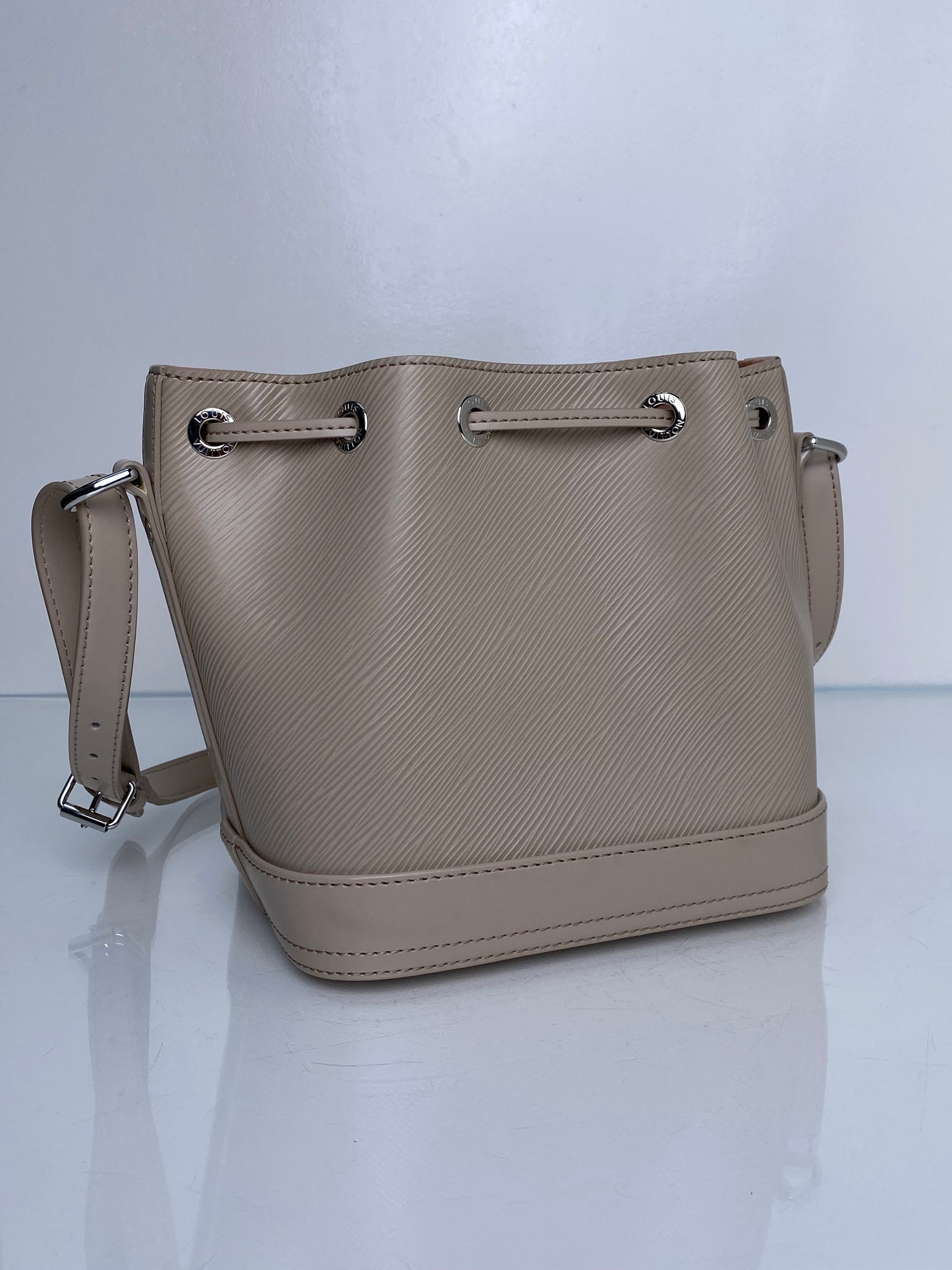 Louis Vuitton Noe BB Quartz Epi SHW