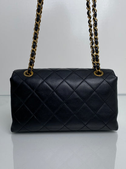 Chanel Black Matelasse Chain Lambskin Shoulder Bag GHW